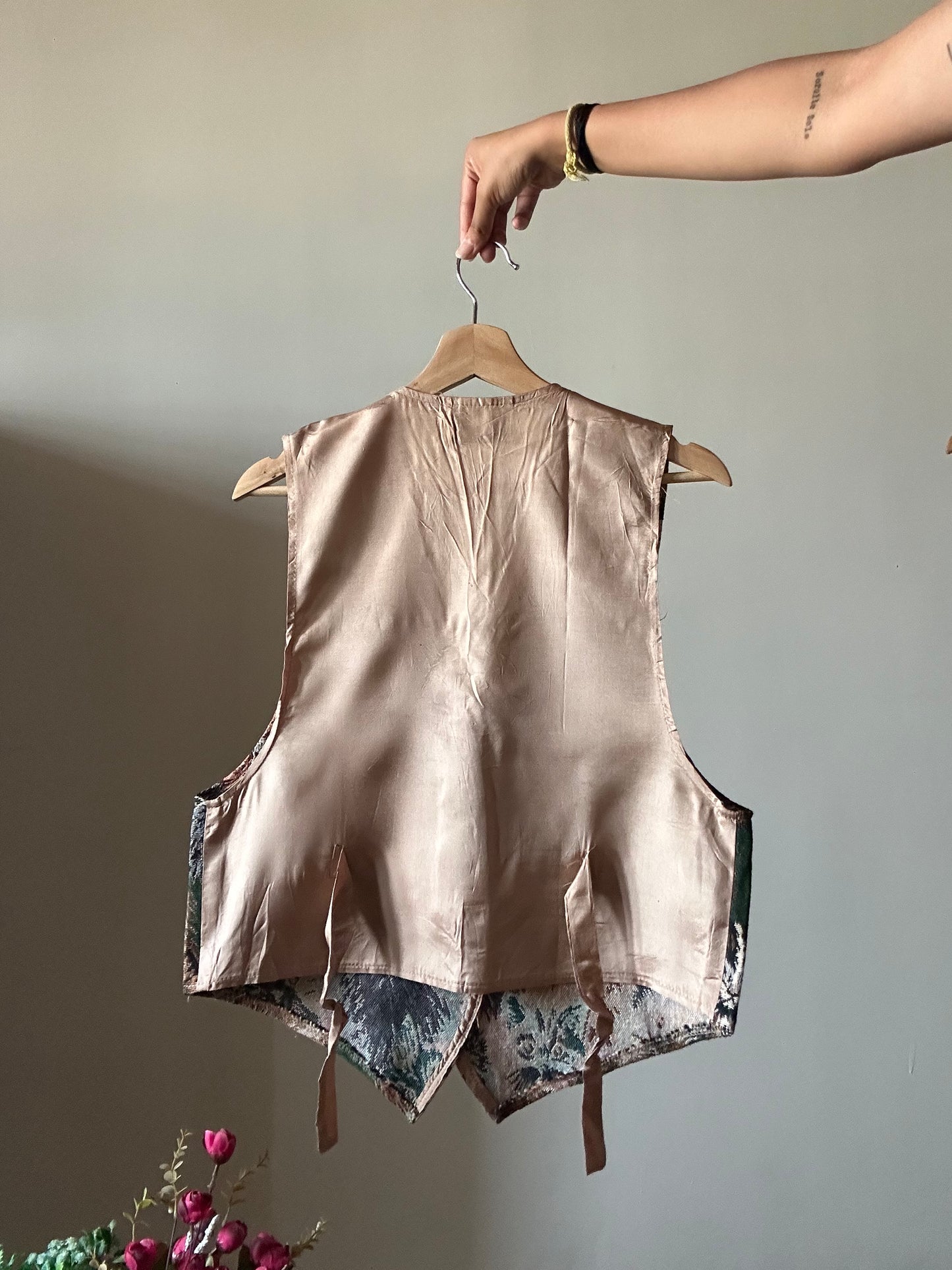 Facets Vintage Cat Vest