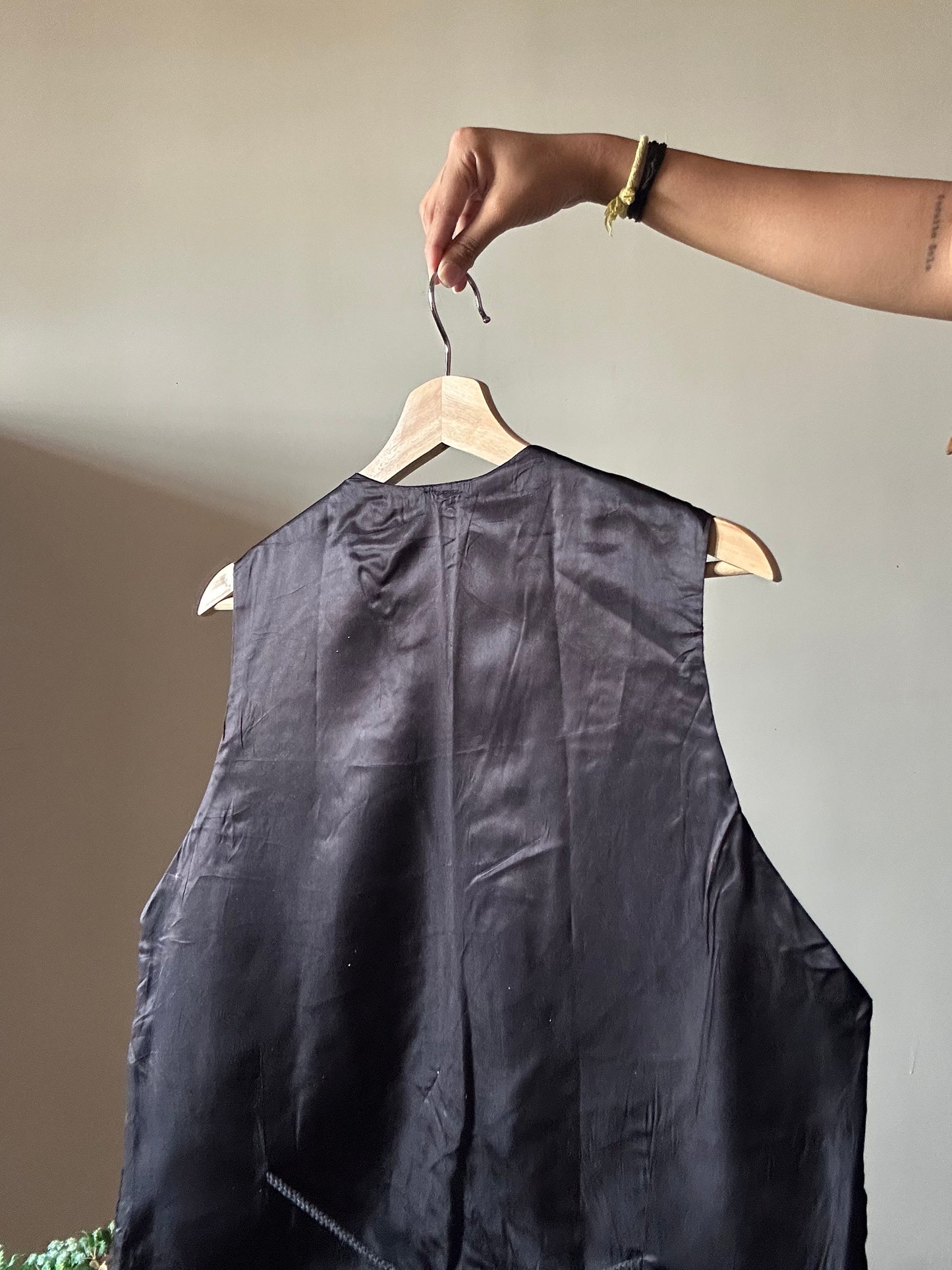 Hand to Hand Vintage All Embroidered Vest