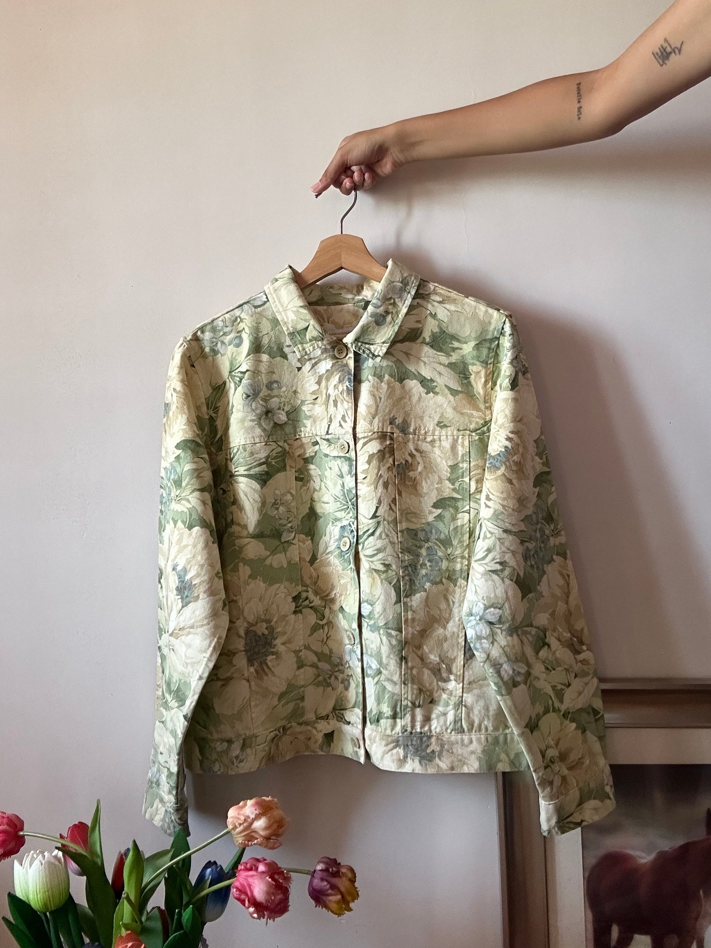 Coldwater Creek Vintage Floral Shaket
