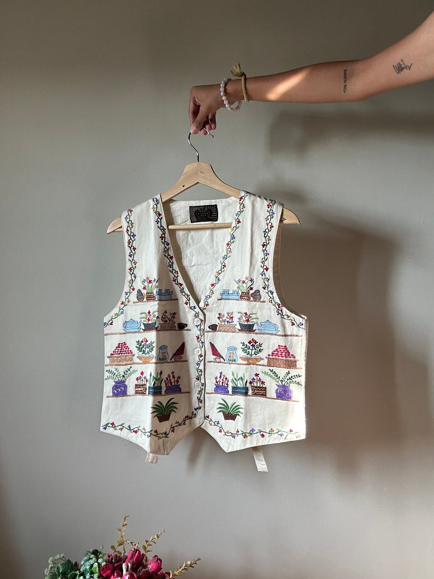 New Directions Vintage All Embroidered Sweet Home Vest