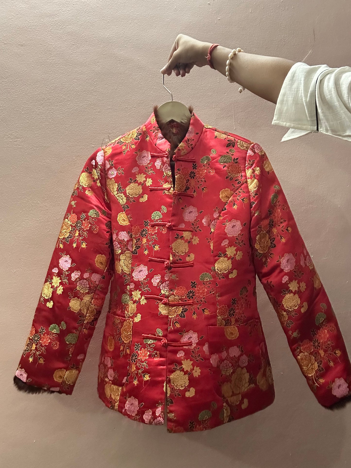 Vintage Chinese Brocade Frog Button Shaket