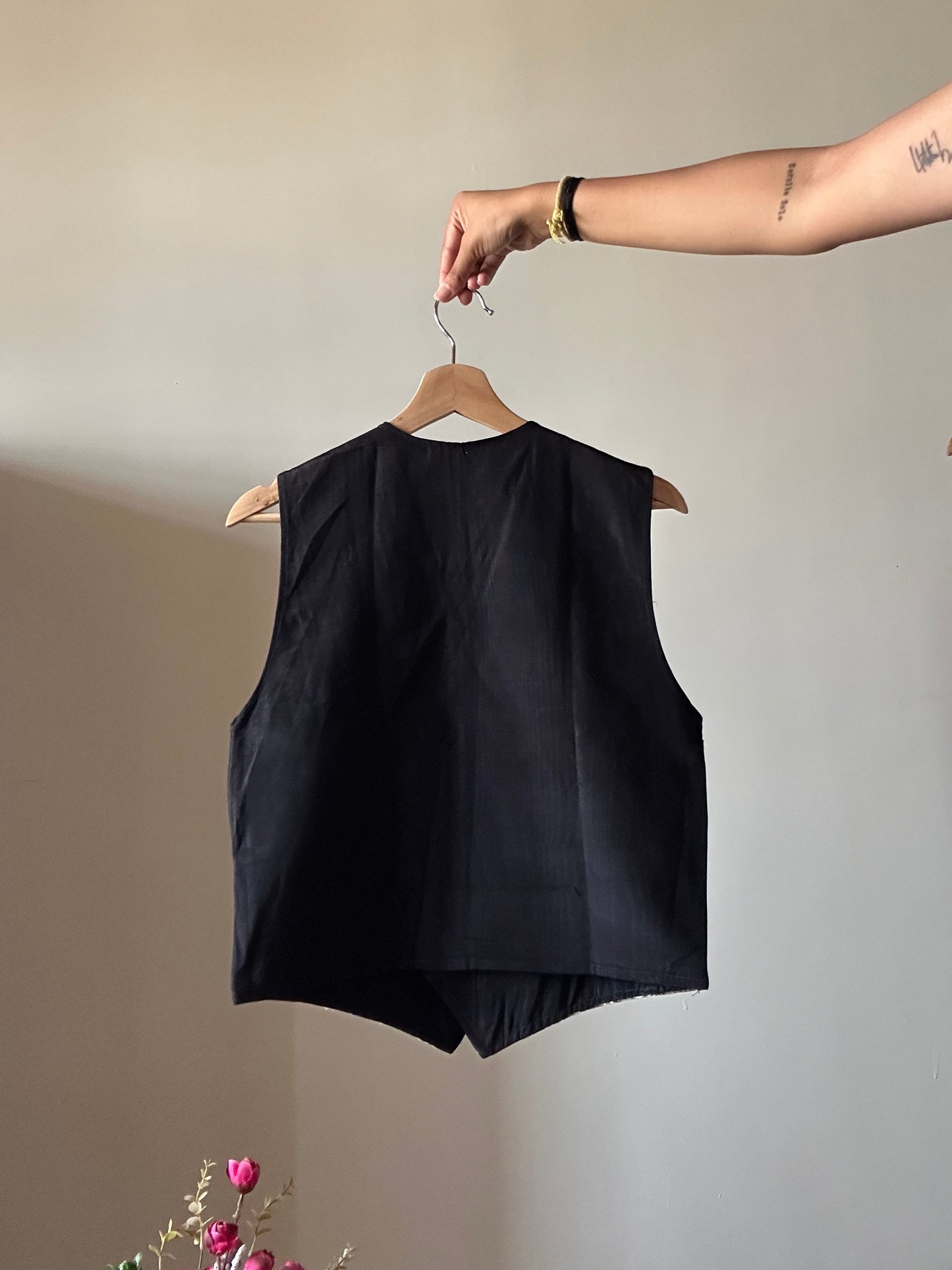 Vintage Doggu Weaved Vest
