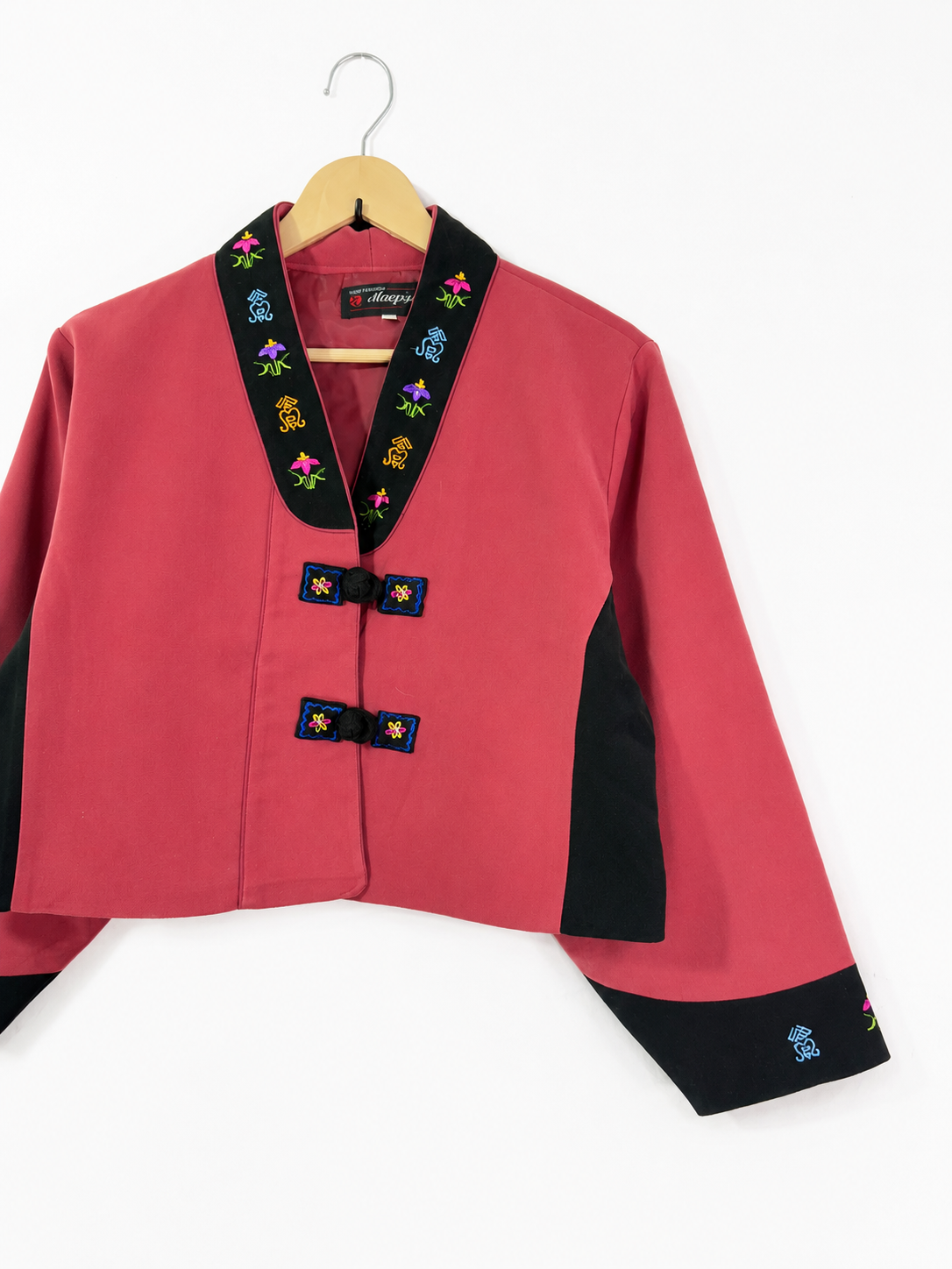 Vintage Korean Embroidered Cropped Shaket