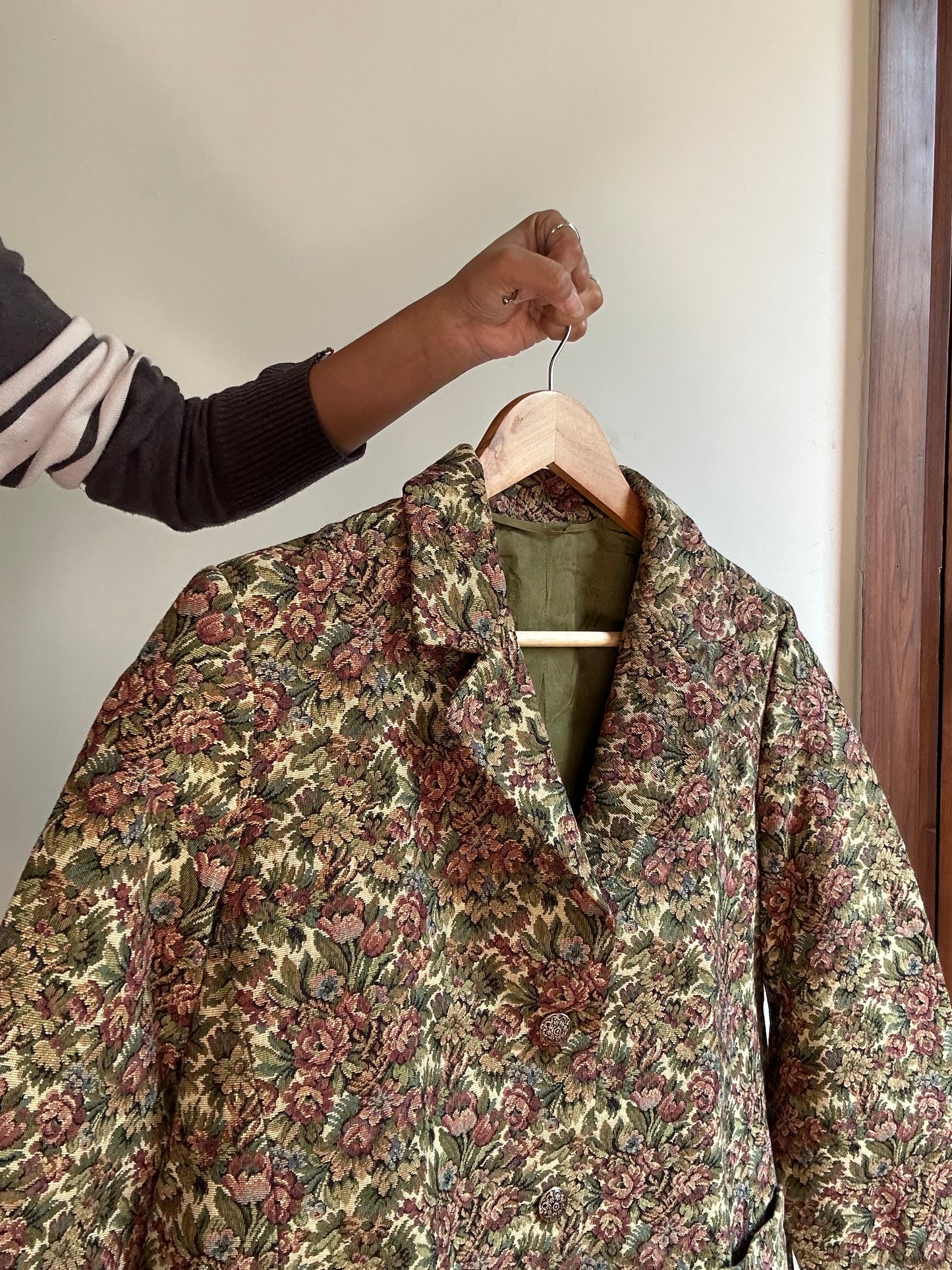 Vintage Floral Jacquard Blazer