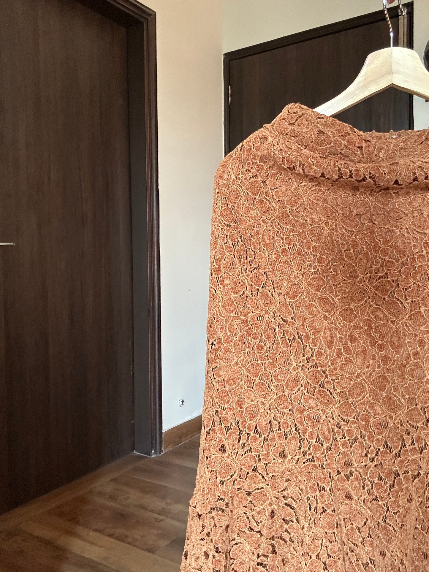 Vintage Floral Lace Side Zipper Skirt