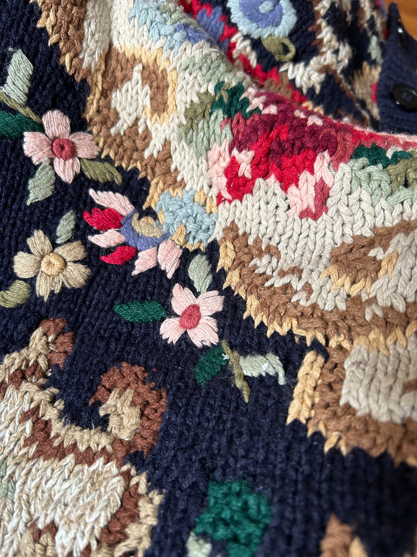 Vintage Van Heusen Knit Cardigan With Embroidery