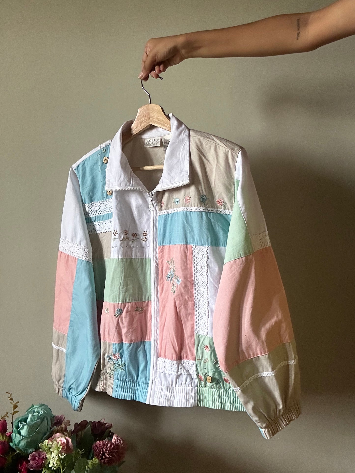 Korea Francisca Vintage Beaded and Shipping Embroidered Zipper Shirt