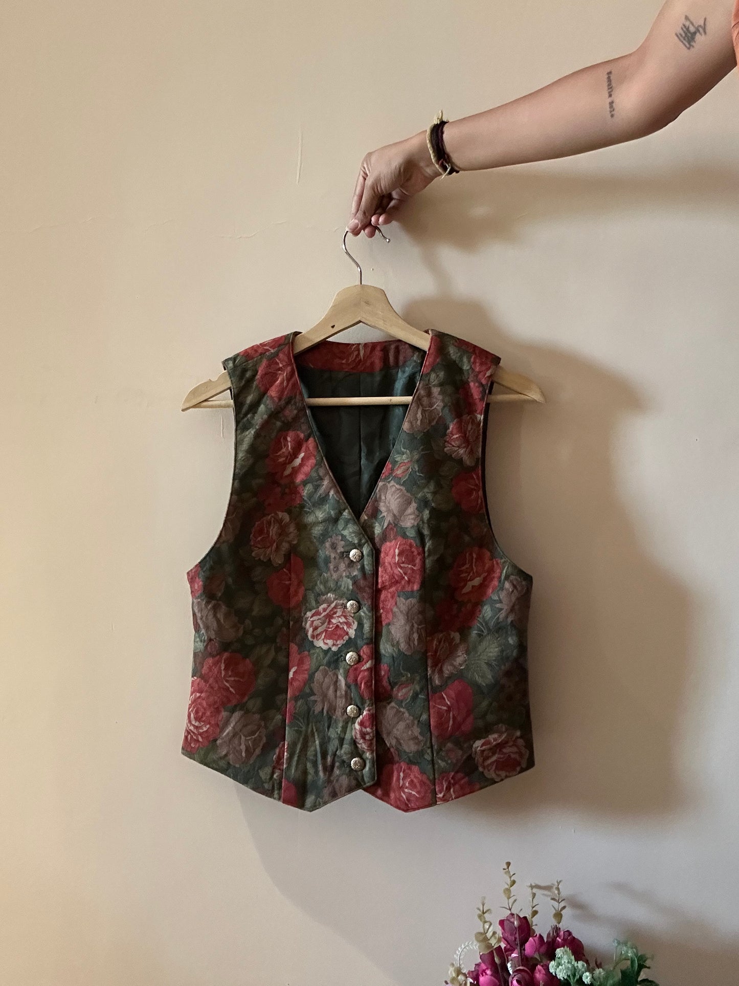 Vintage British Floral Quilt Diamond Design Vest