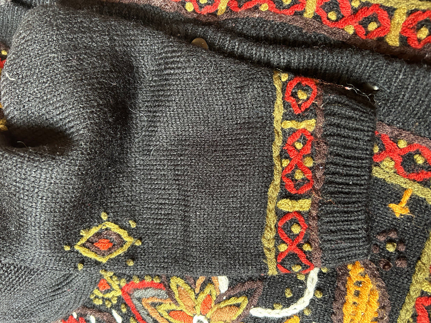 Evelyue Vintage Embroidered Knit Cardigan