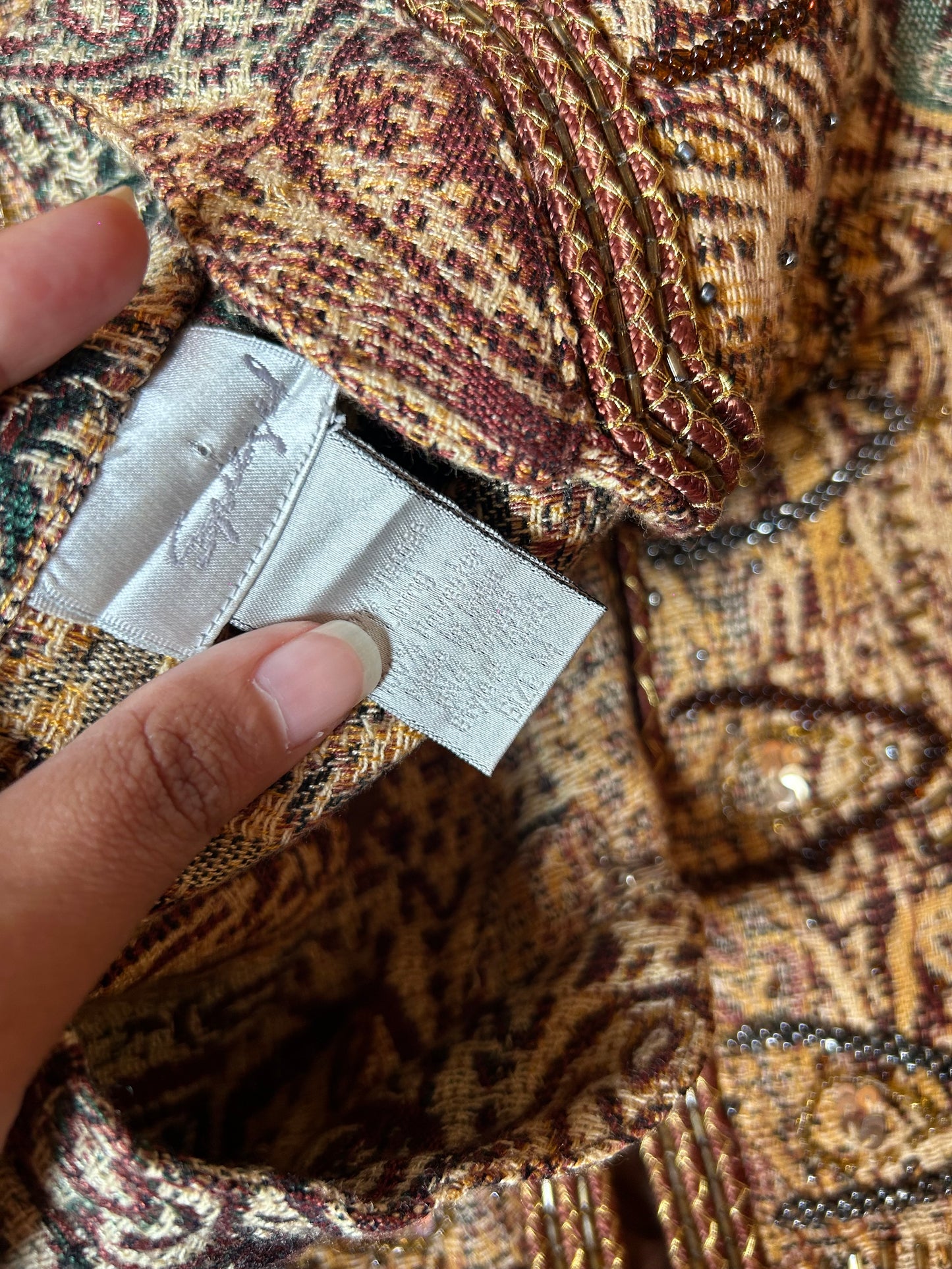 Spiegel Vintage All Weaved and Embroidered Shaket