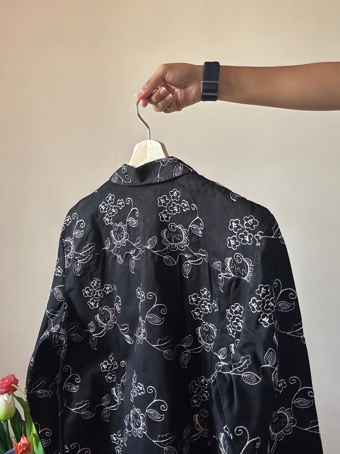Vintage All Floral Embroidered Denim Shaket With Front Zipper Closer