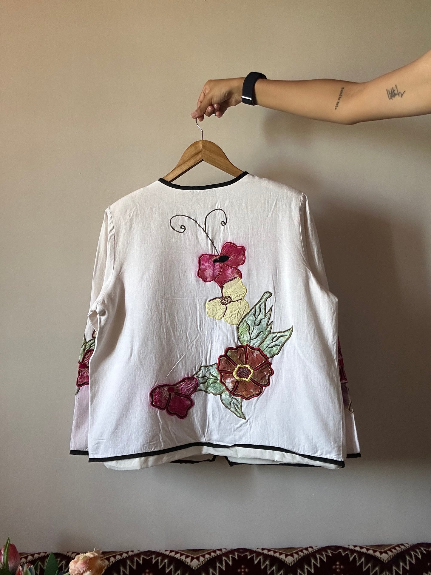Allure Vintage Embroidered Bleed Effect Shaket