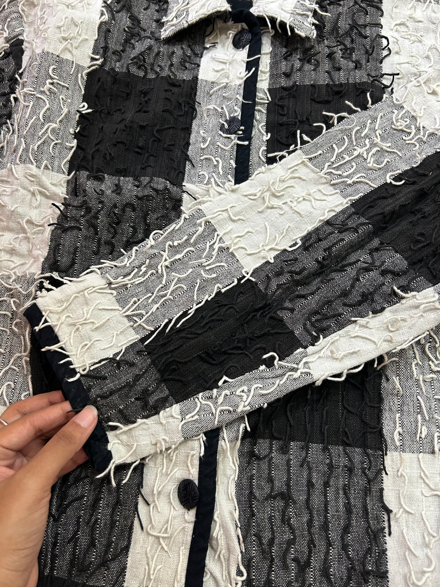 Vintage Island Scene Shaket