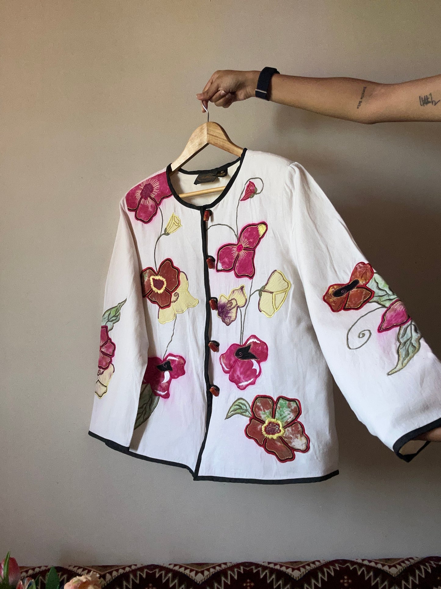 Allure Vintage Embroidered Bleed Effect Shaket