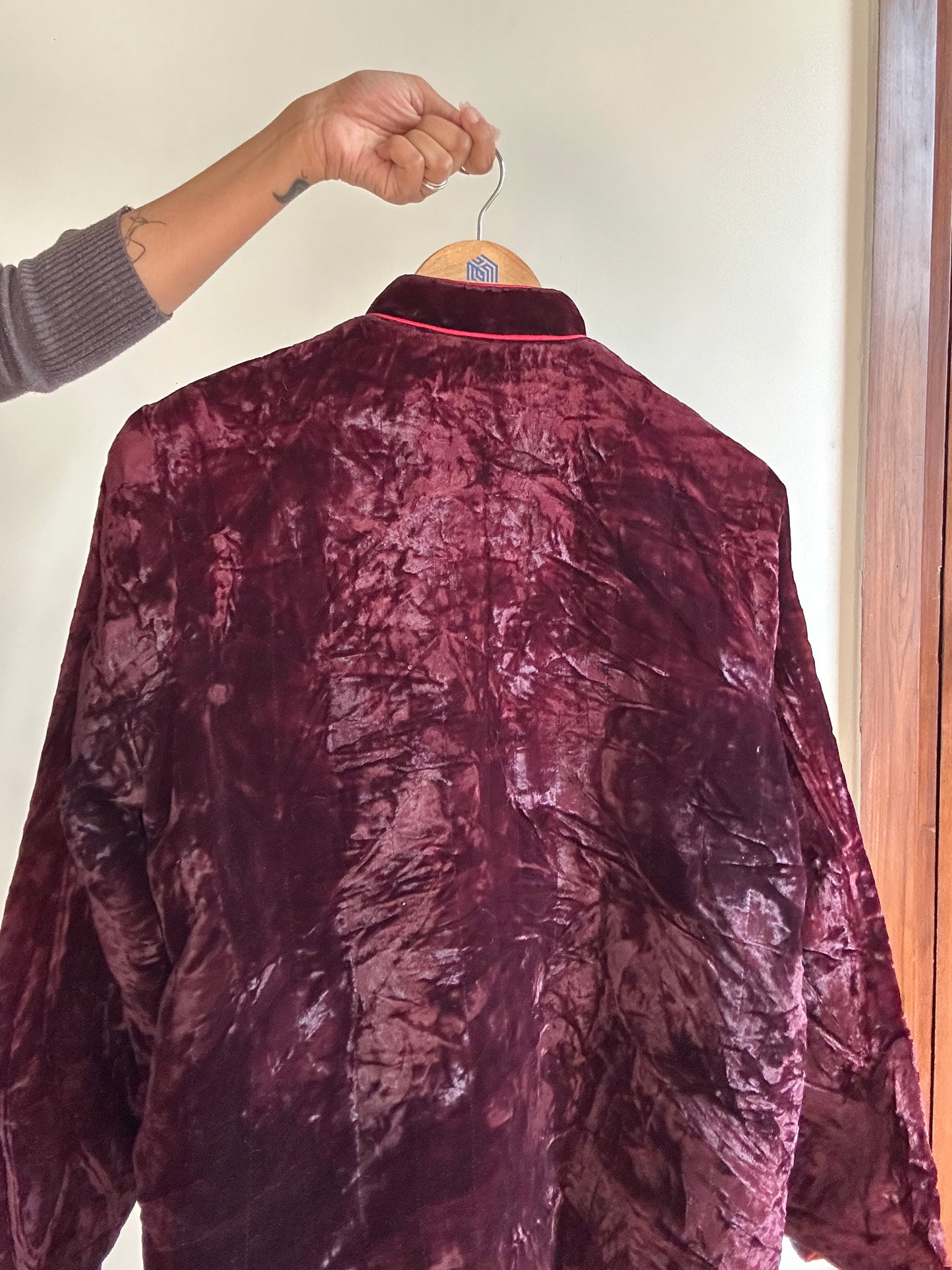 Vintage Chinese Style Velvet Shaket