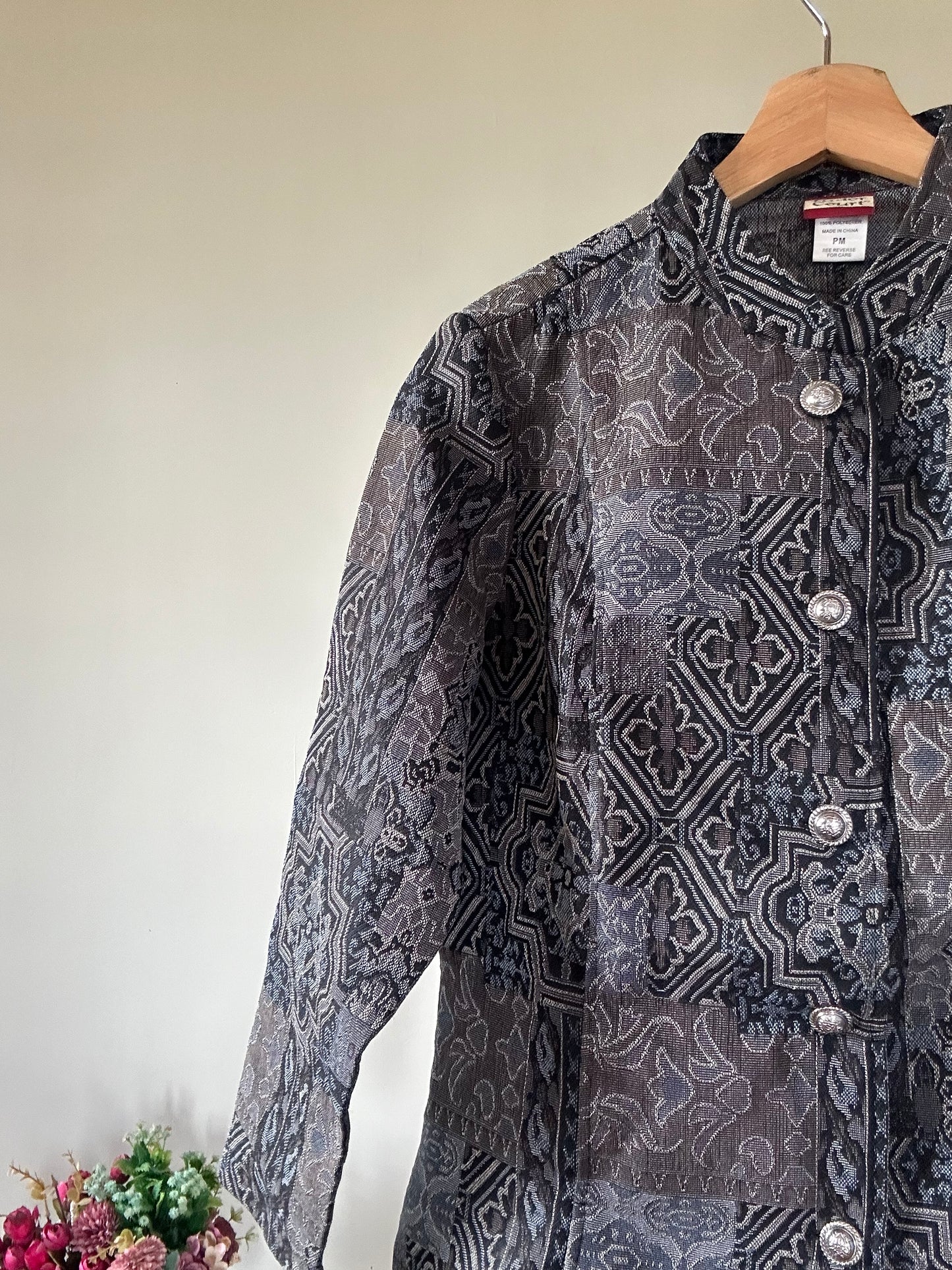Tudor Court Vintage Jacquard Shaket