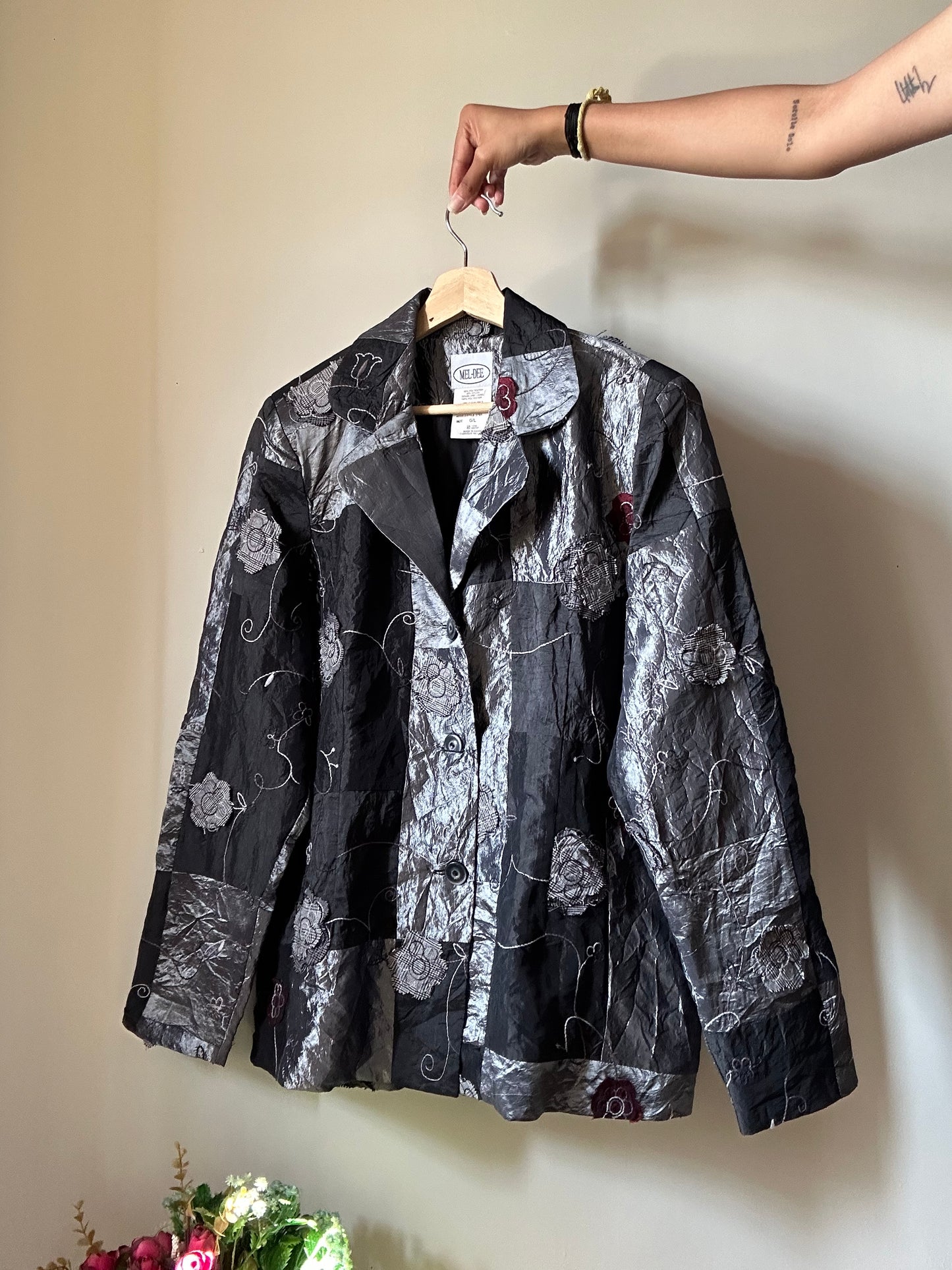 Mel-Dee Vintage Patchwork and Floral Detail Shaket