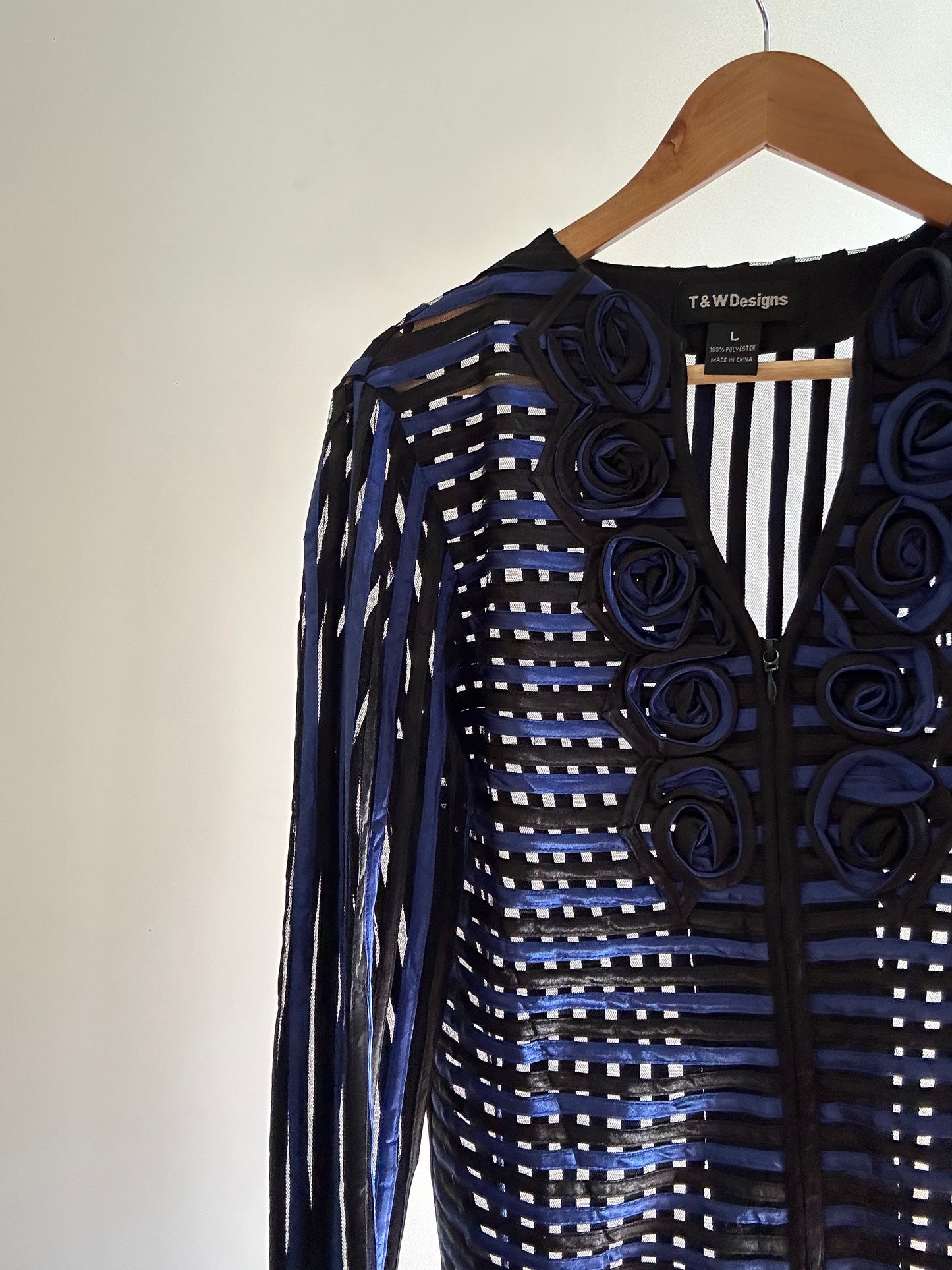 Vintage Sheer Shaket With Roses