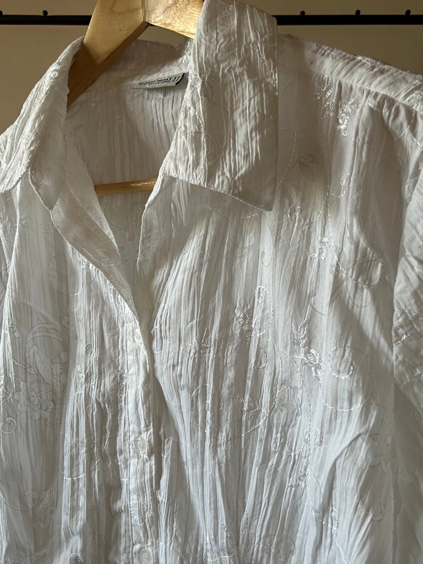 Multiblu White Vintage Embroidered Shirt