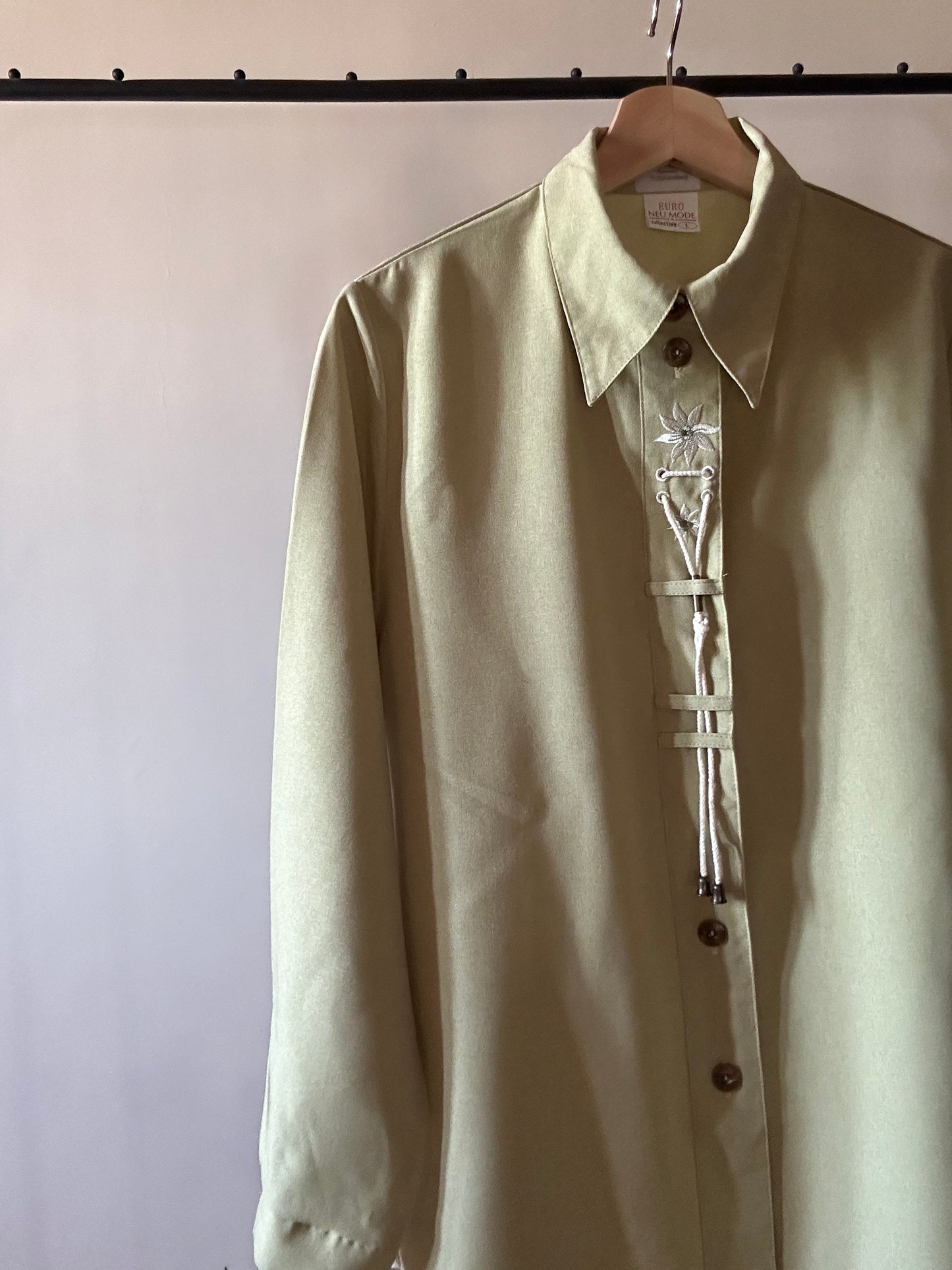 Vintage Euro Neu Mode Draw string Detail Shirt
