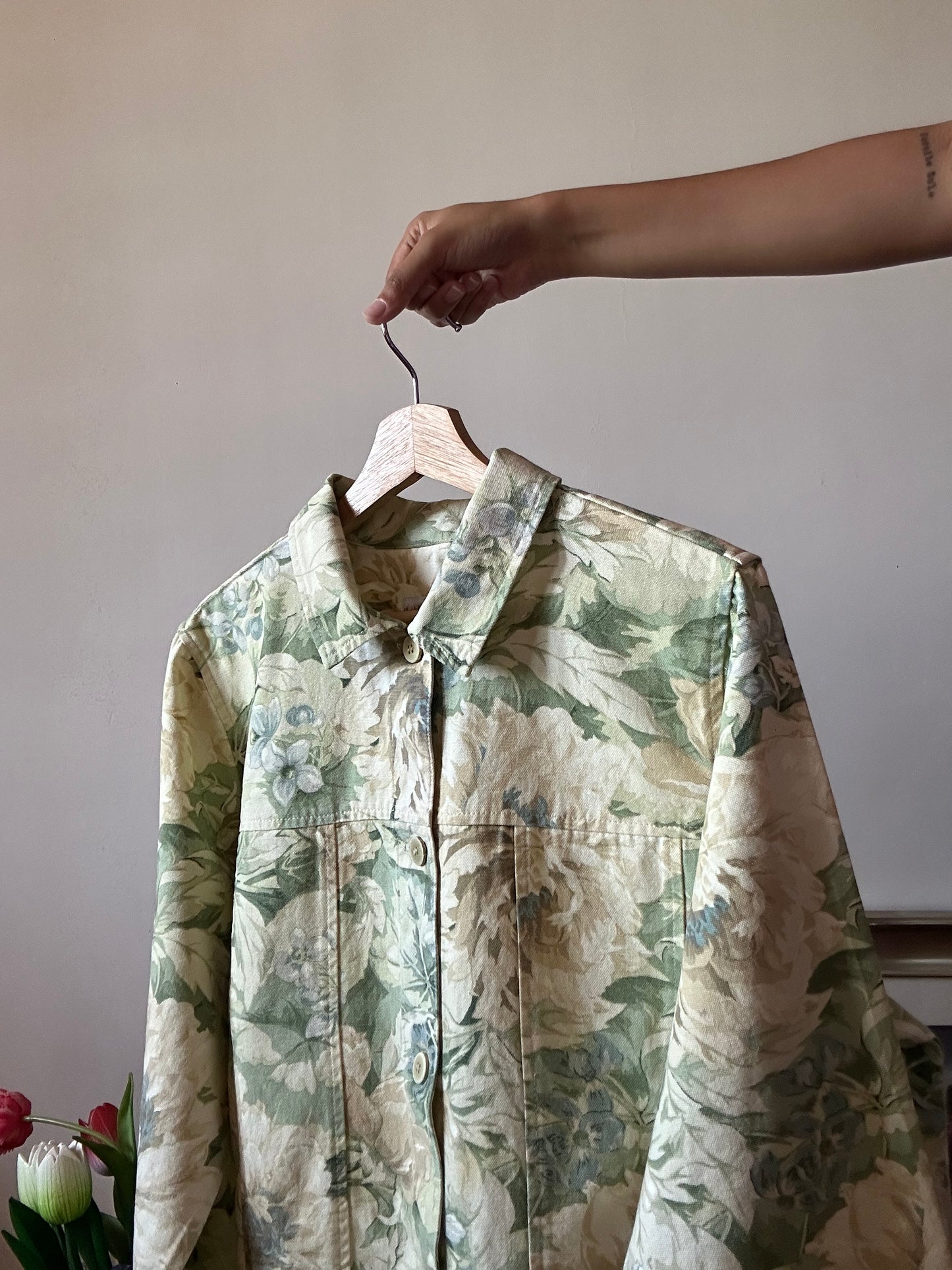 Coldwater Creek Vintage Floral Shaket