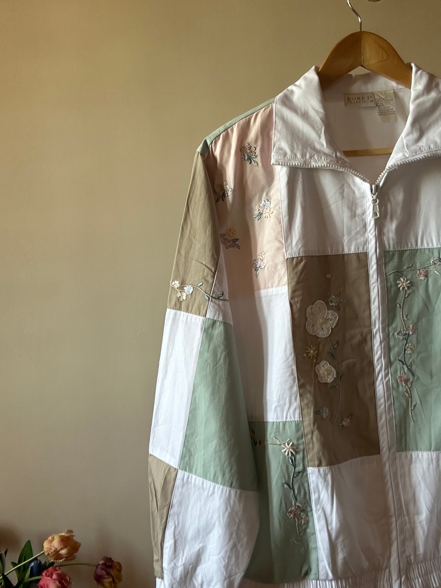 Koret Francisca Vintage Bomber Style Shaket With Floral Embroidery