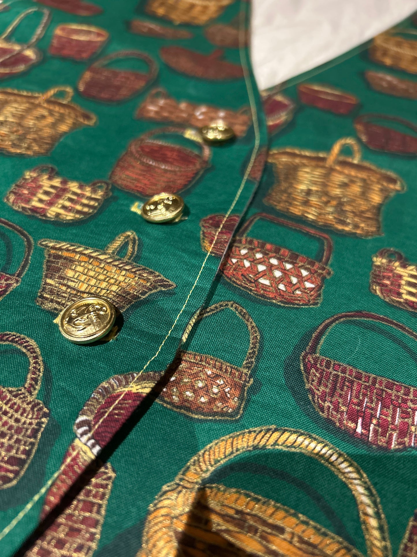 Vintage Basket Print With Gold Print Vest