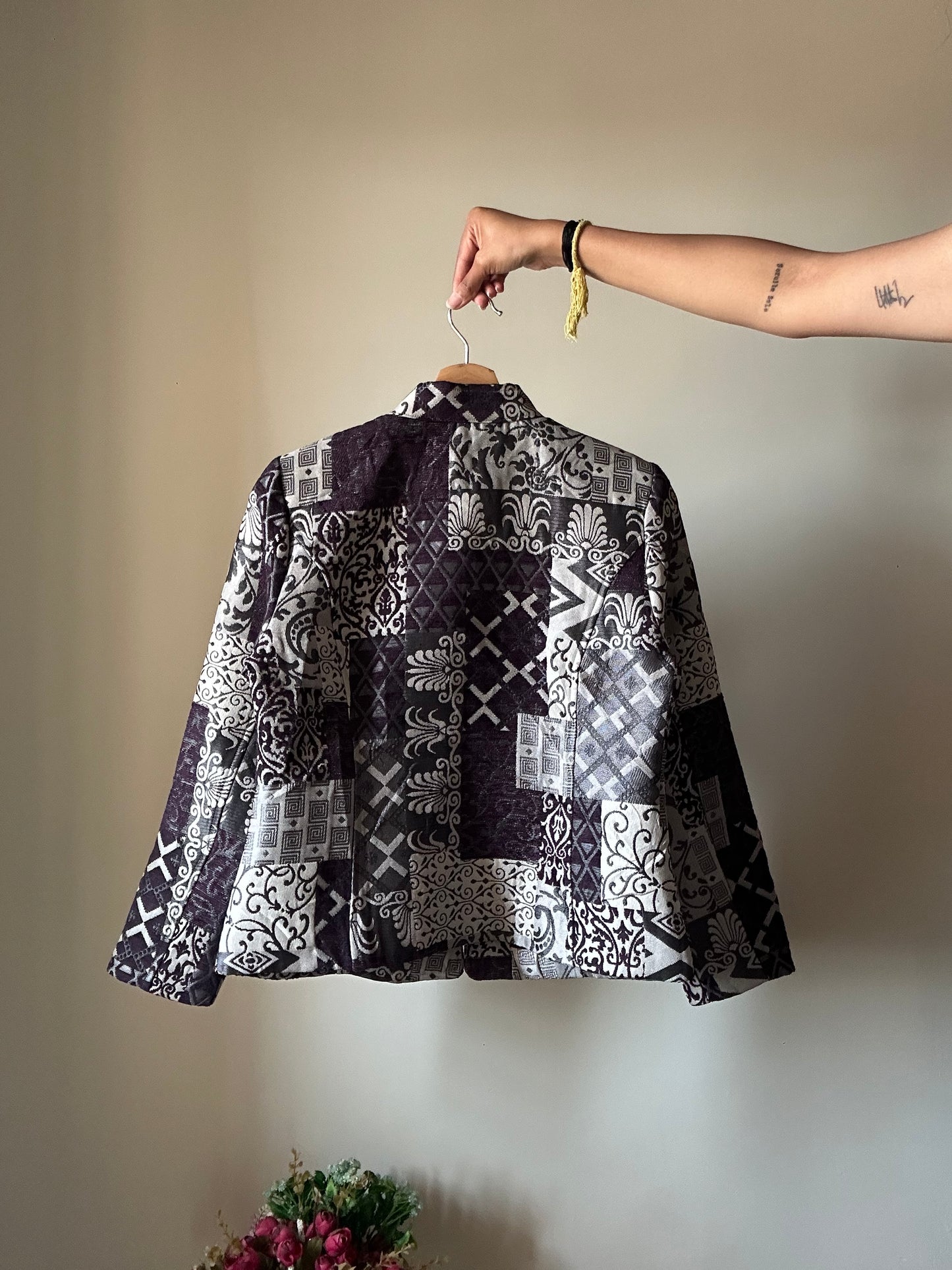 Christopher & Banks Vintage Embroidered Shaket