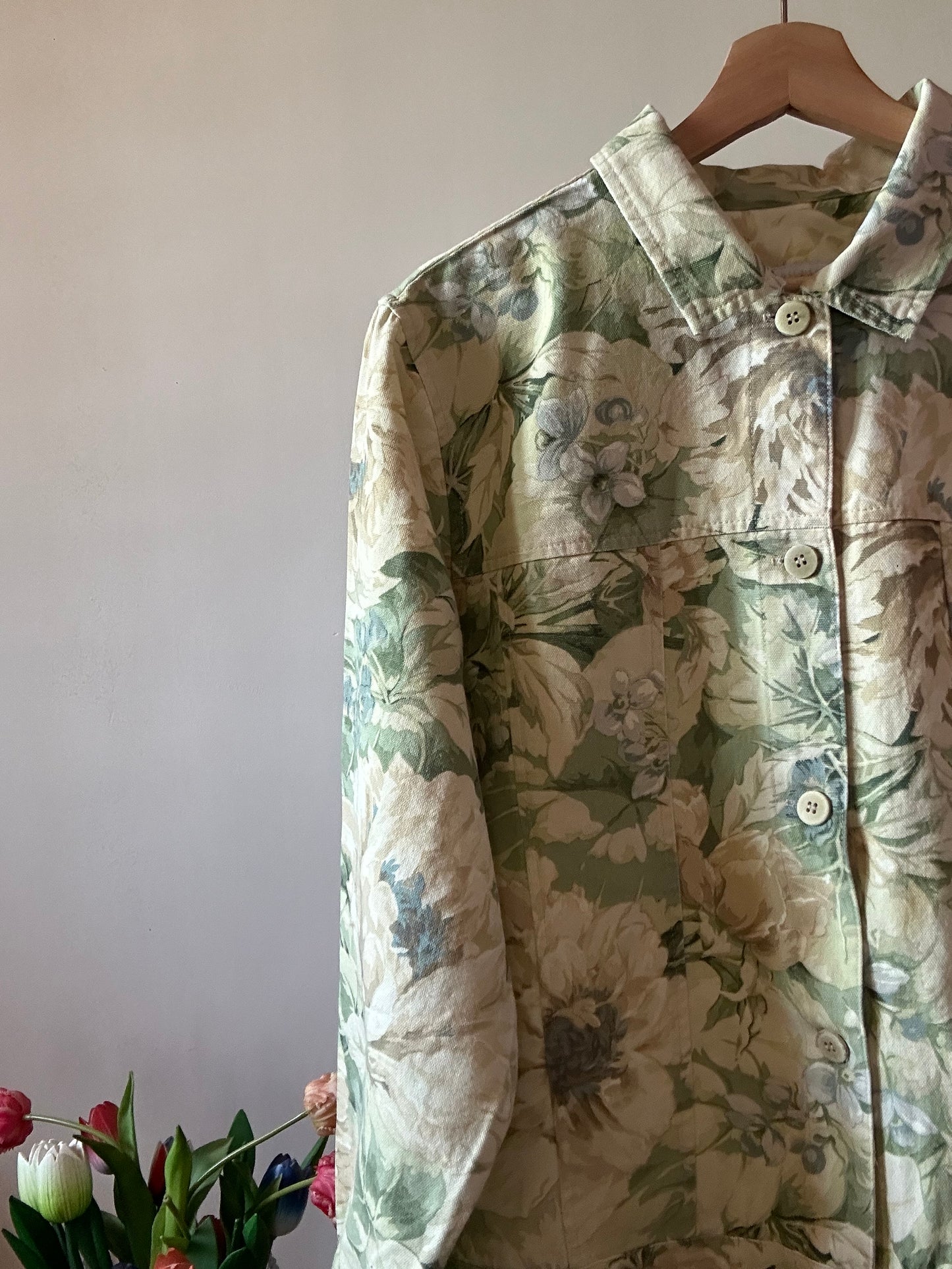 Coldwater Creek Vintage Floral Shaket