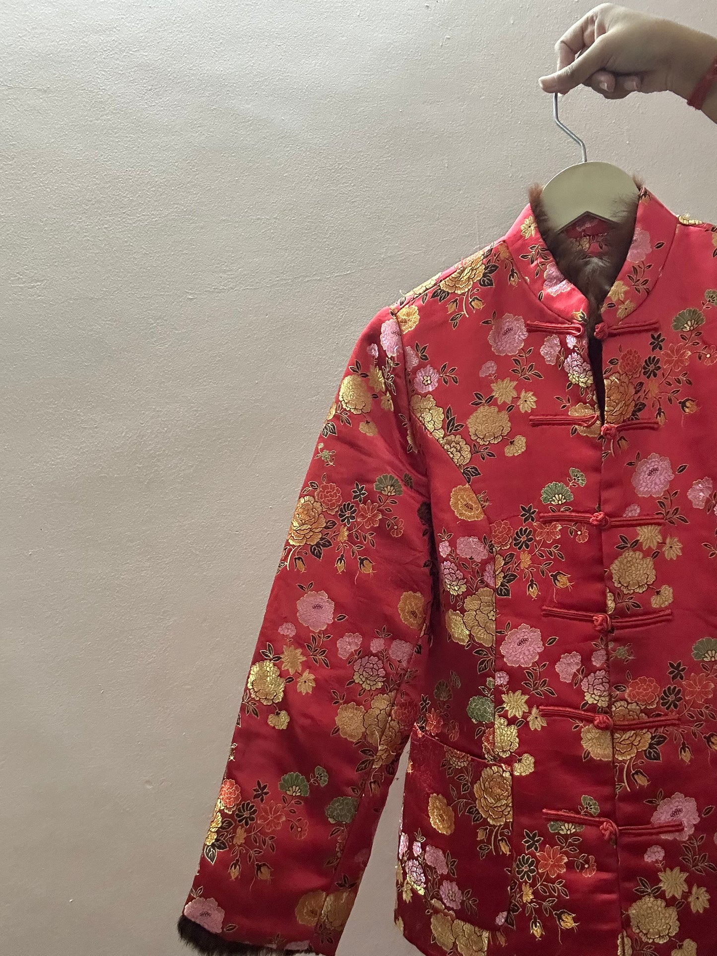 Vintage Chinese Brocade Frog Button Shaket