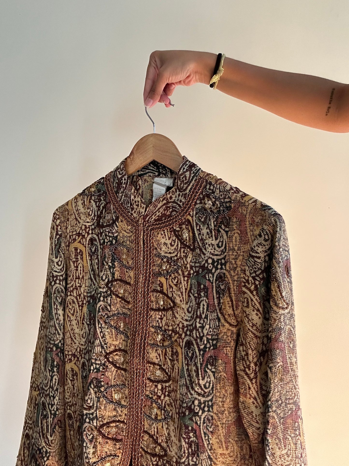 Spiegel Vintage All Weaved and Embroidered Shaket