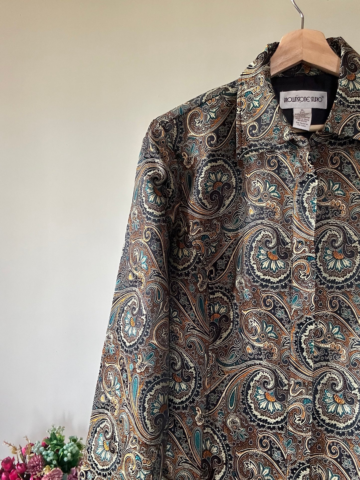 Brown Stone Studio Vintage Embroidered Zipper Shaket