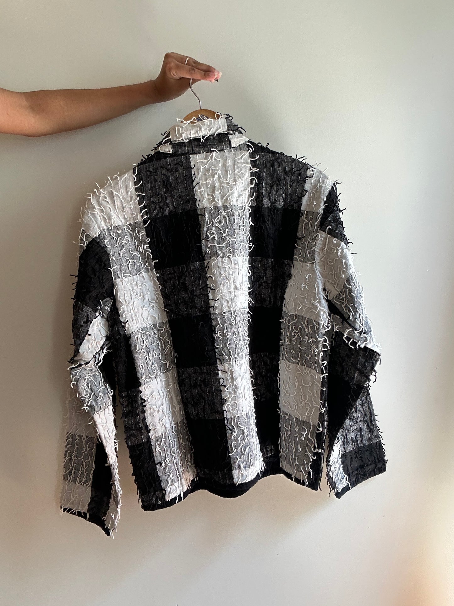 Vintage Island Scene Shaket