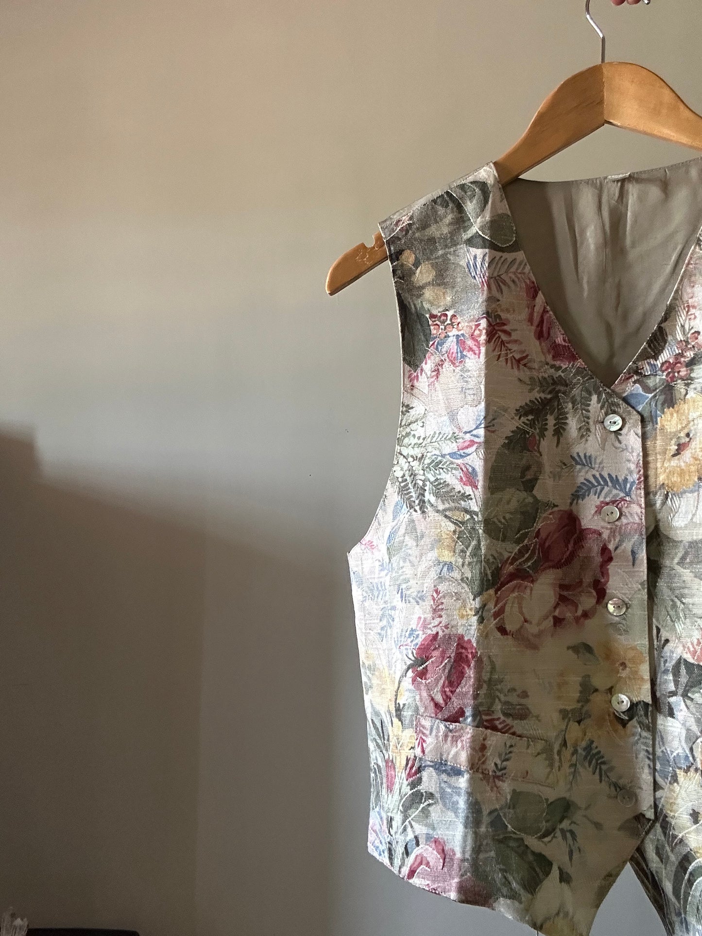 Vintage Textured and Water Colour Print Floral Vest