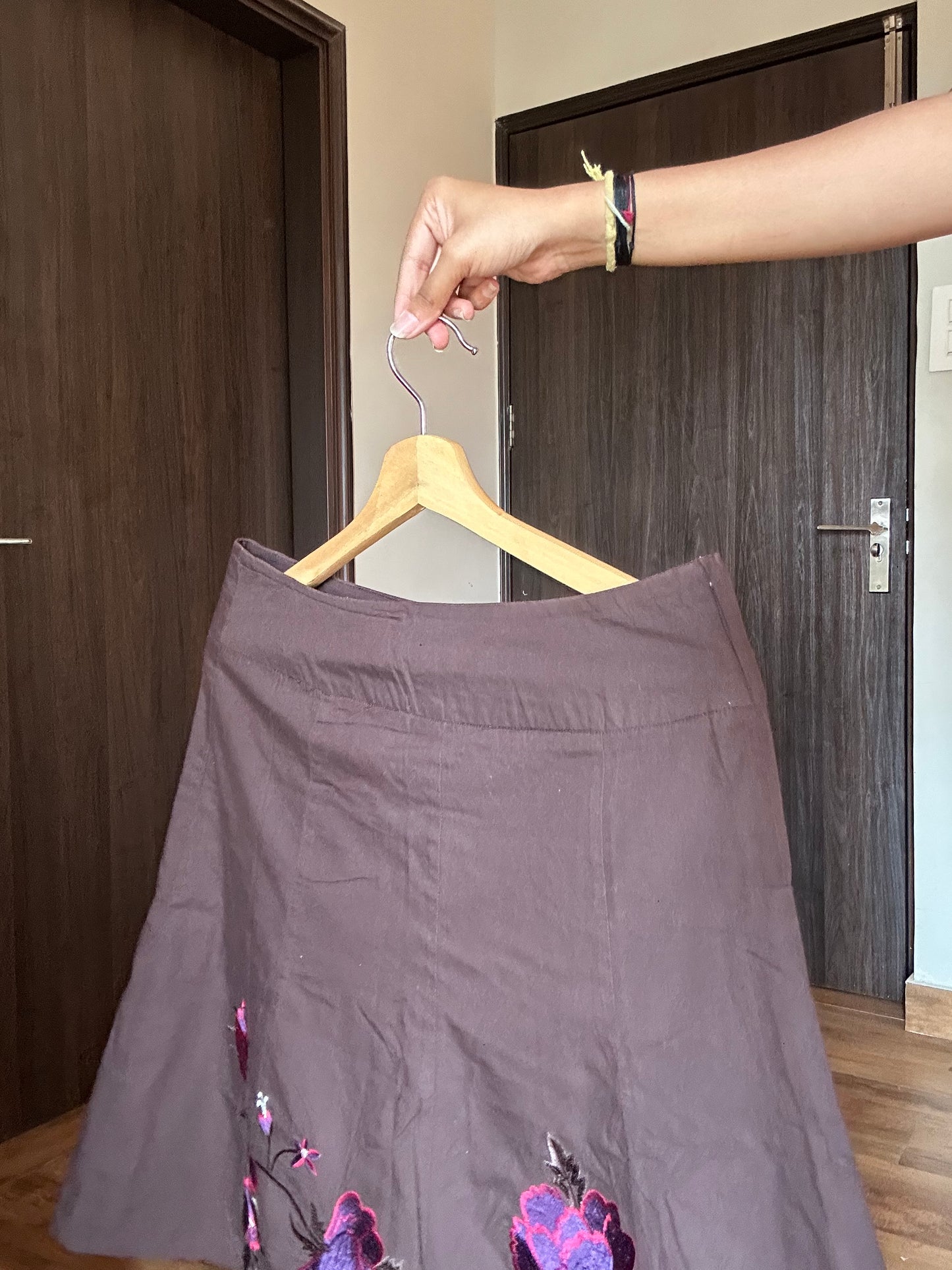 RW&CO. Vintage Embroidered Skirt With Side Zipper