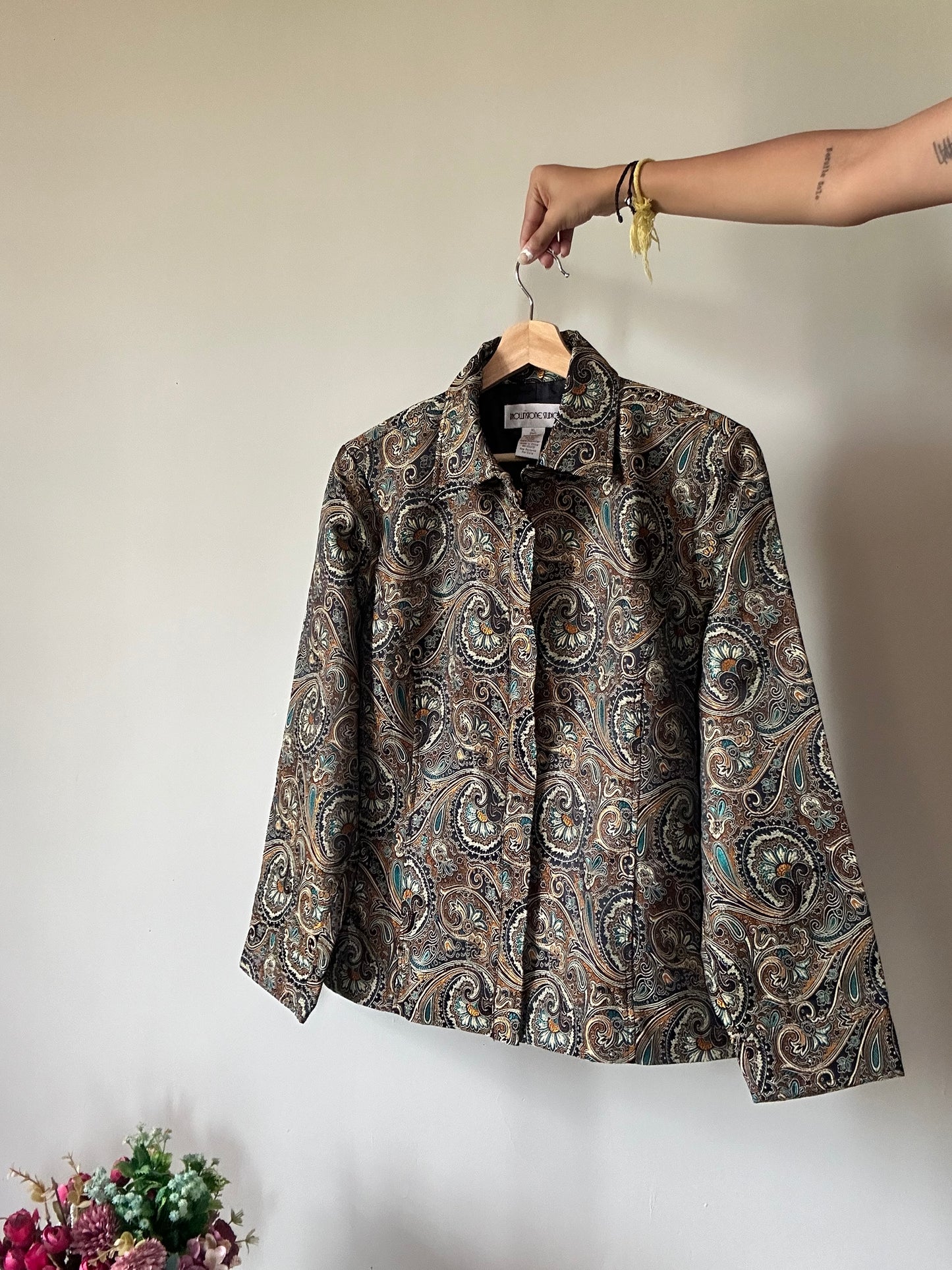 Brown Stone Studio Vintage Embroidered Zipper Shaket