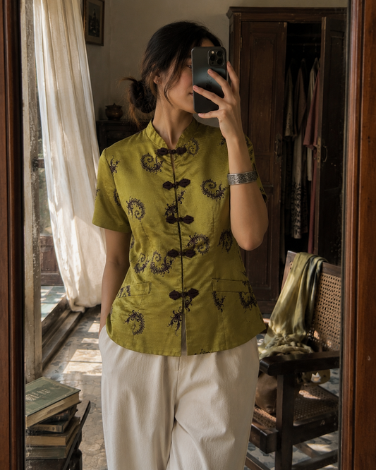 Vintage Paisley Mandarin Collar Frog Closure Shaket
