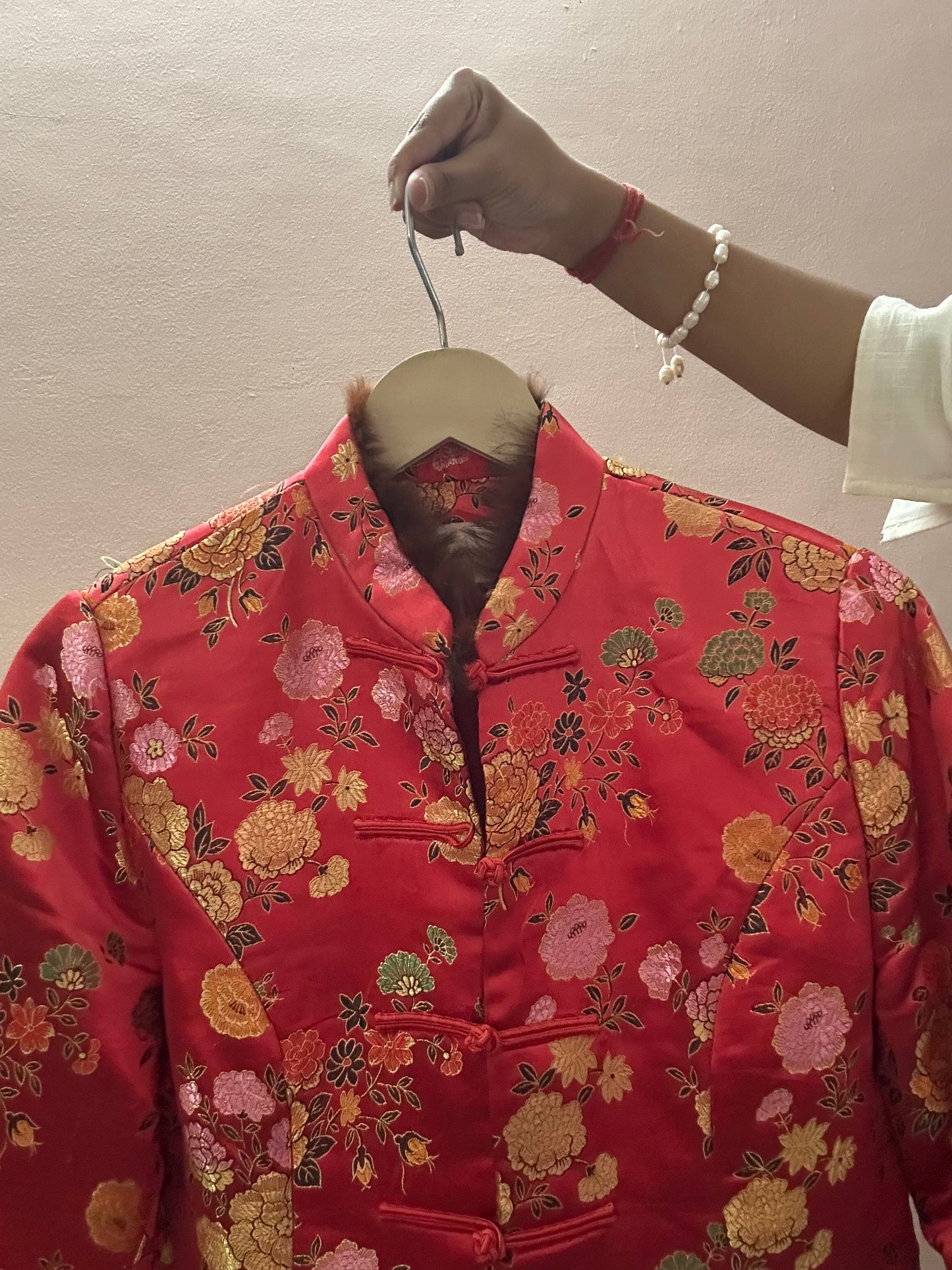 Vintage Chinese Brocade Frog Button Shaket