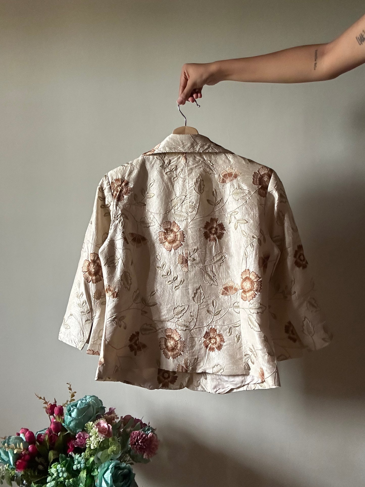 Madeleine Vintage All Embroidered Shaket