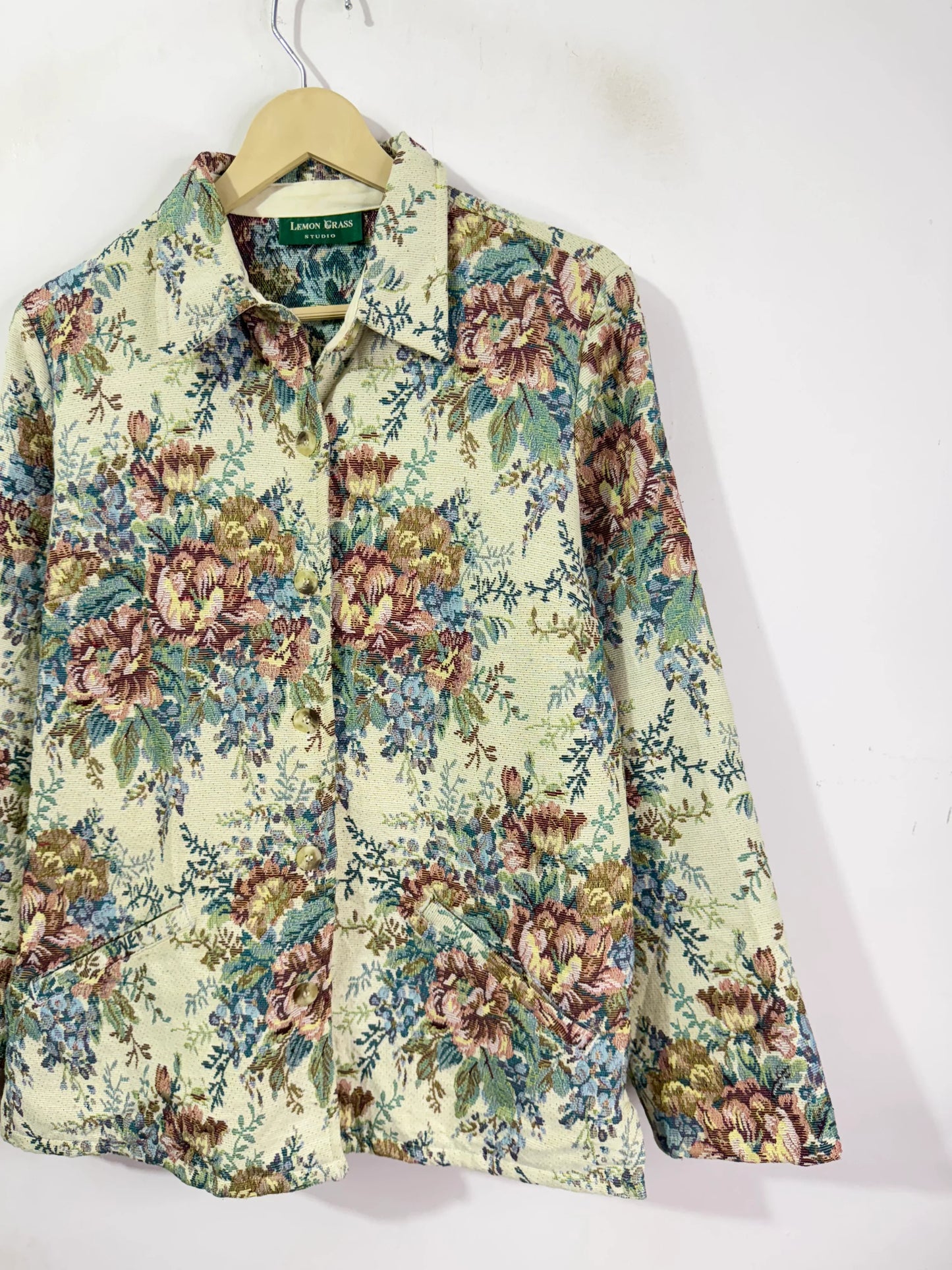 Vintage Floral Tapestry Shaket