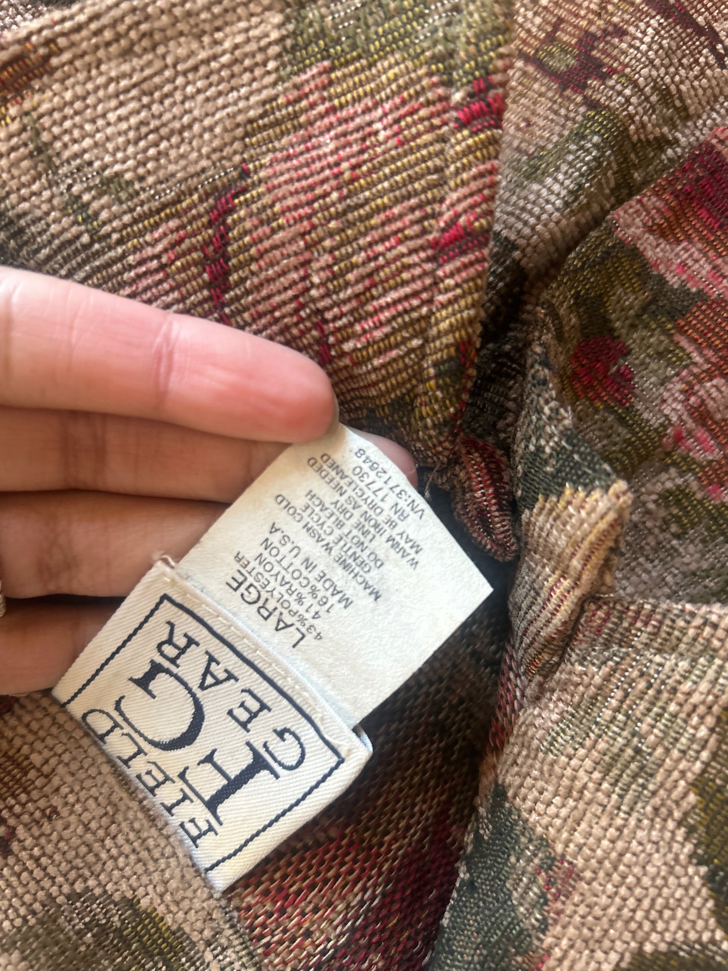 Vintage Field Gear Rose Weaved Shaket