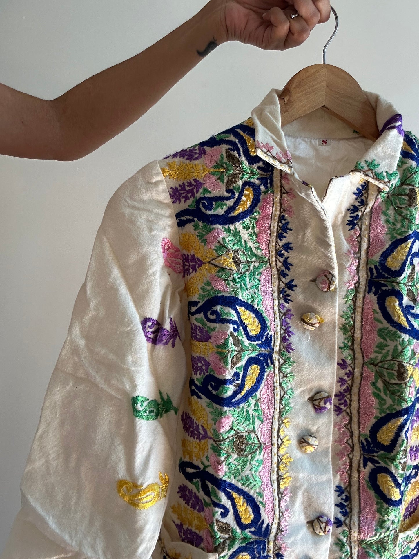 Wool All Embroidered Shaket