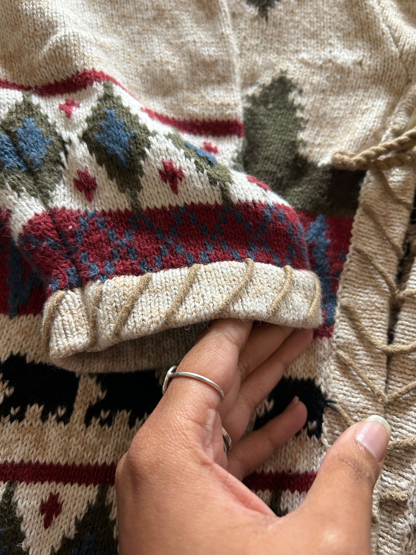 Vintage Traditional Style Embroidered Knit Cardigan