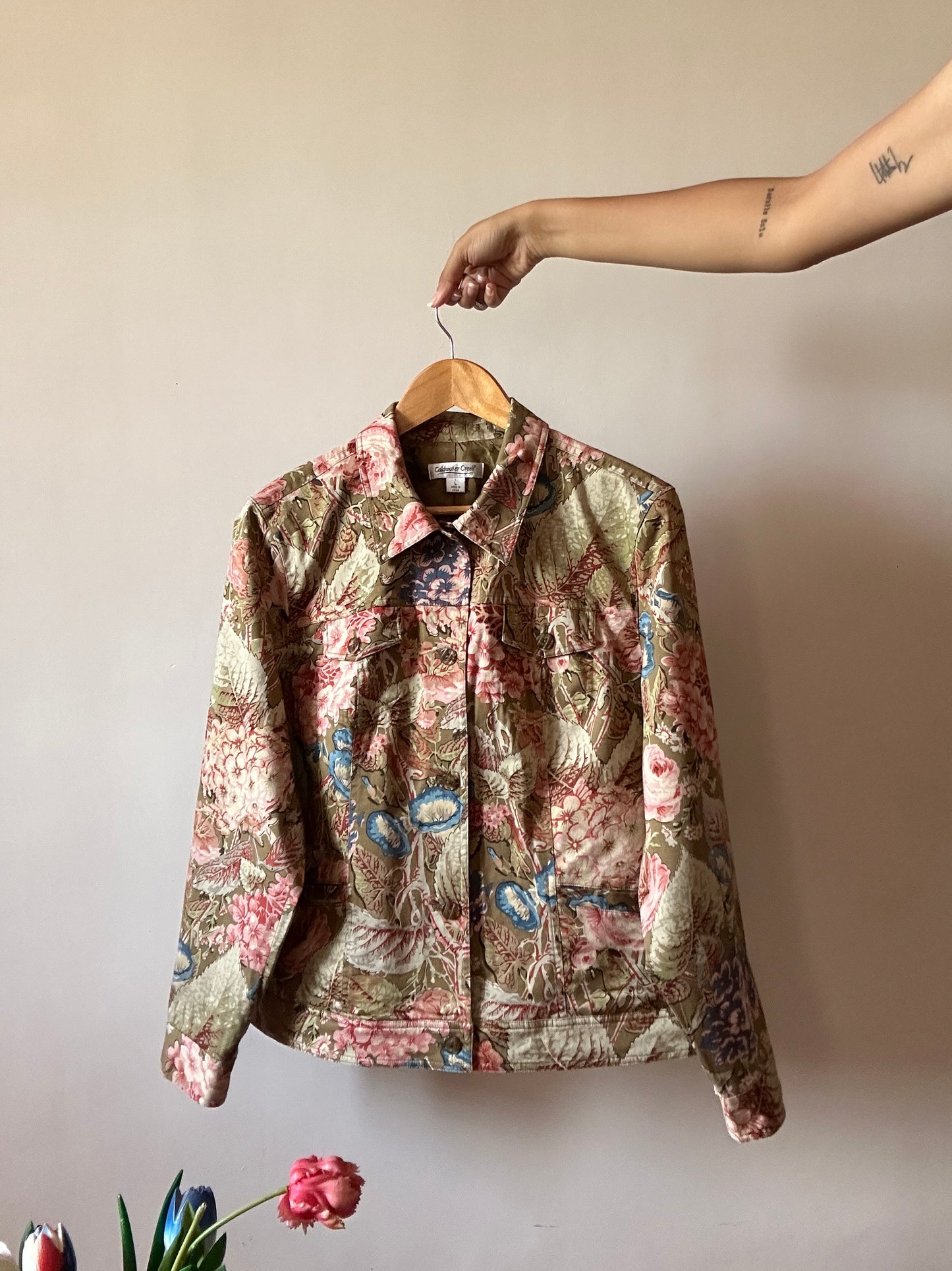 Coldwater Creek Vintage Floral Jungle Print Shaket