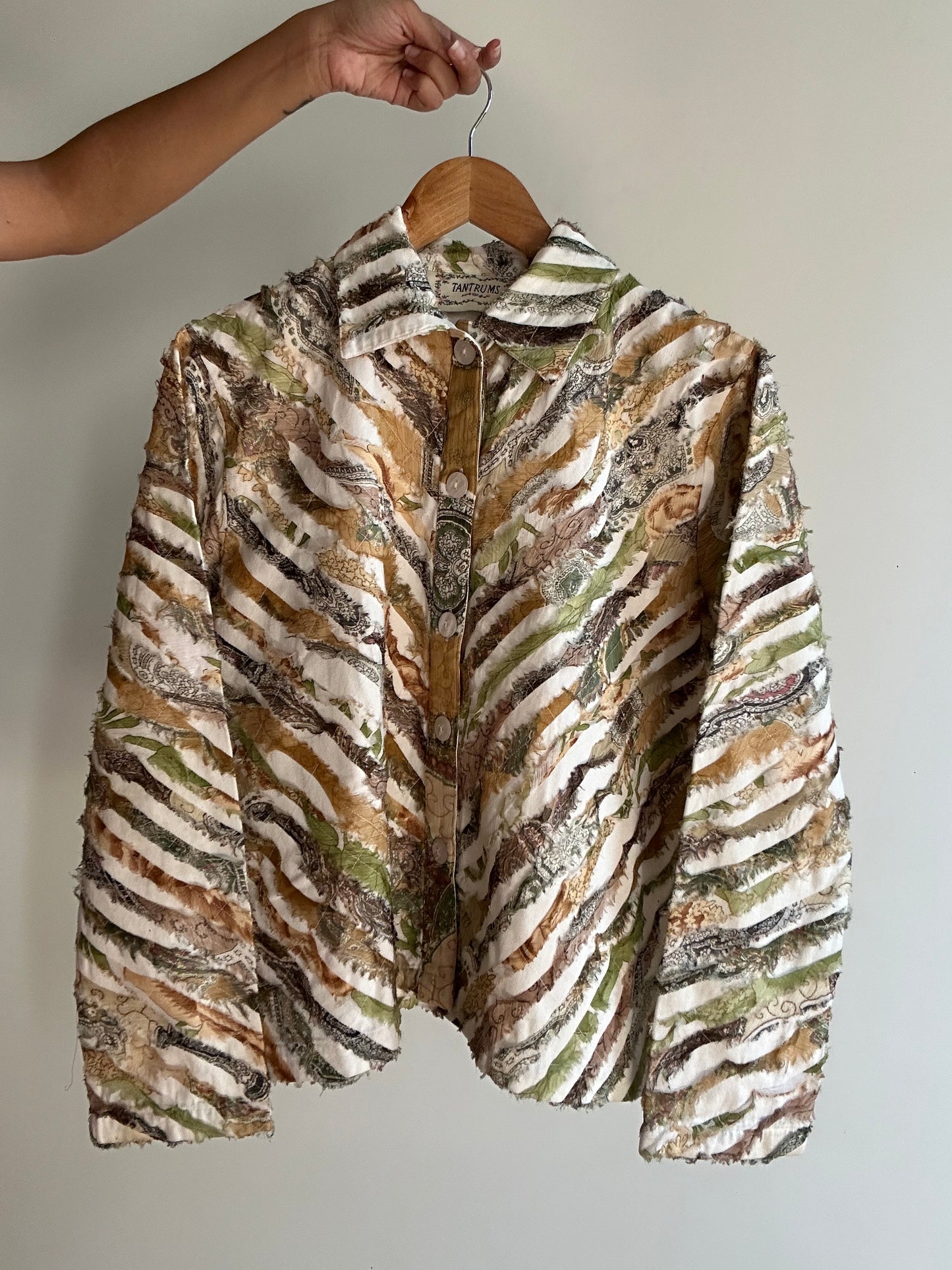 Tantrums Vintage Light Shaket