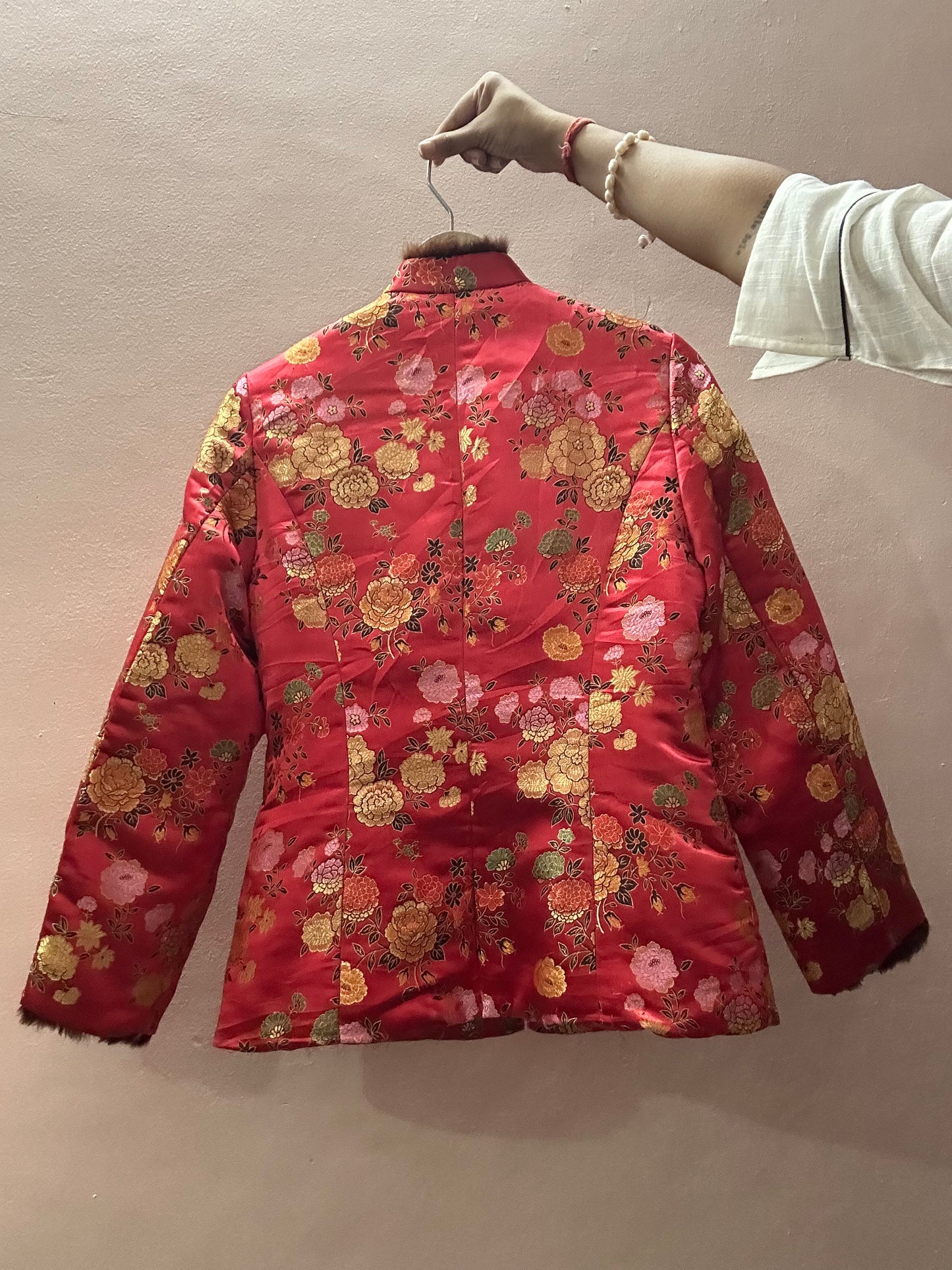 Vintage Chinese Brocade Frog Button Shaket