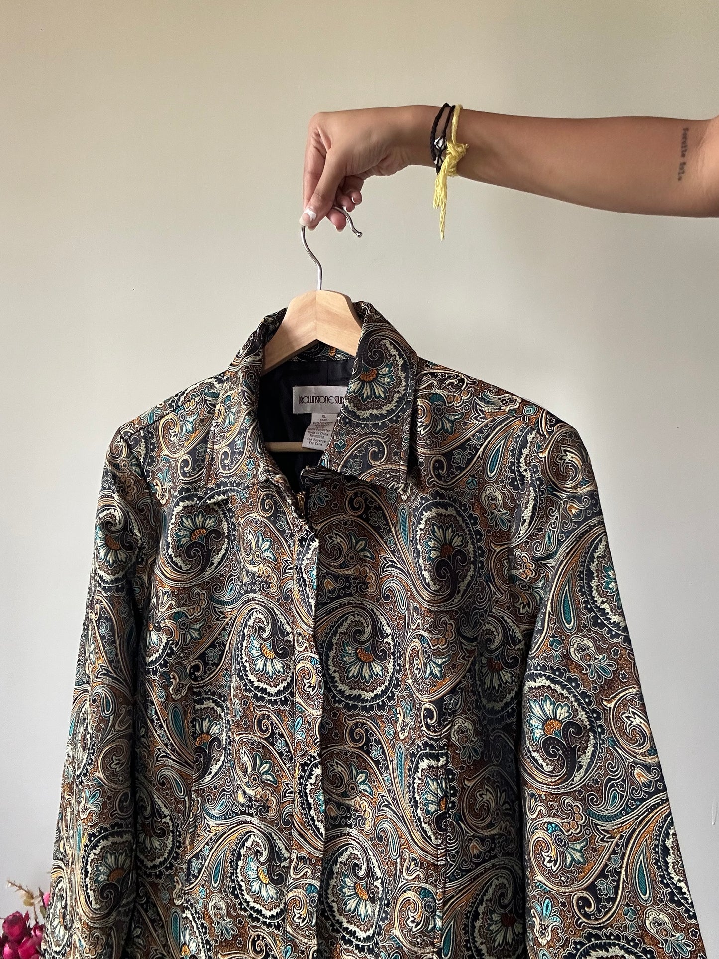 Brown Stone Studio Vintage Embroidered Zipper Shaket
