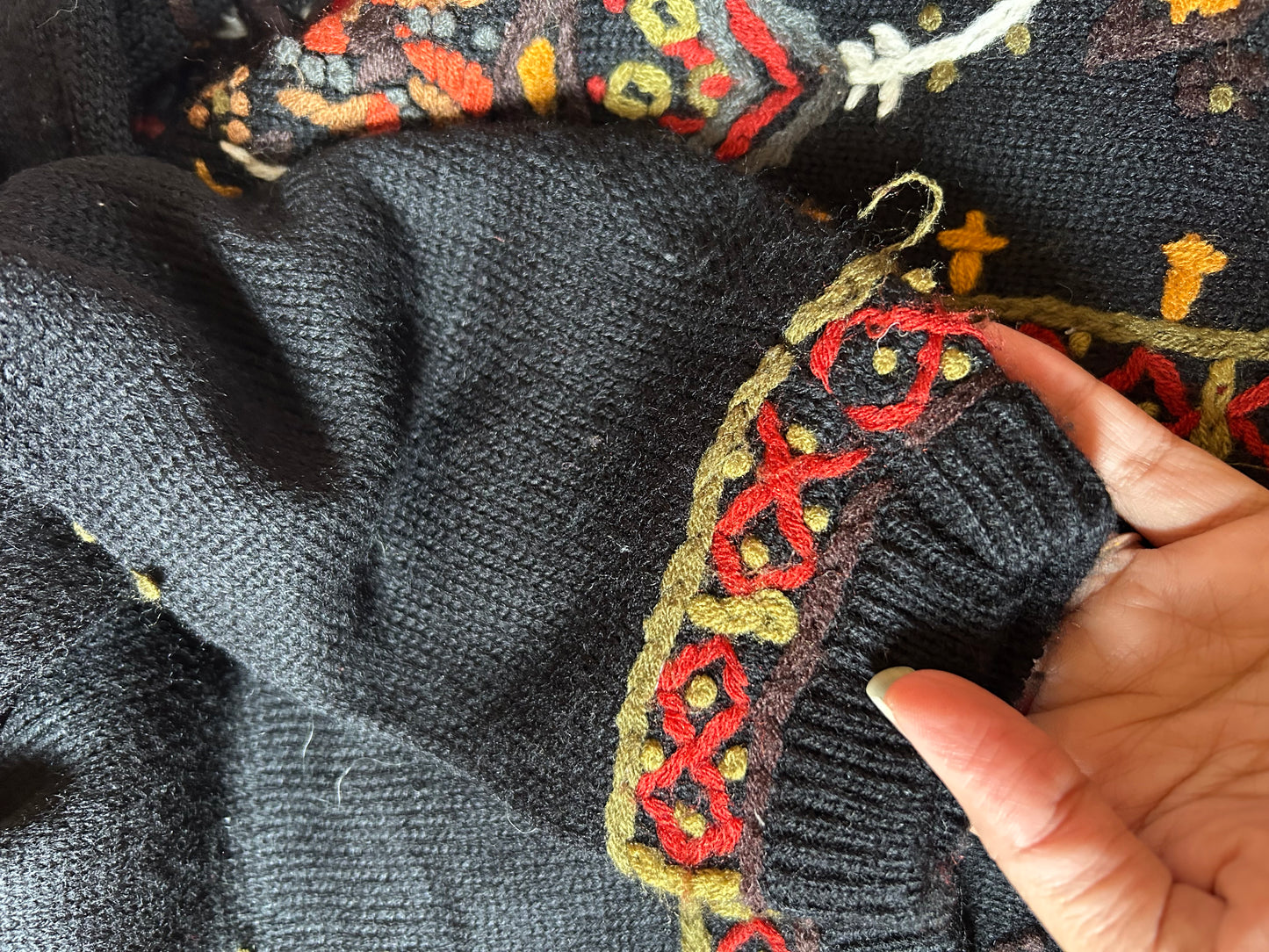 Evelyue Vintage Embroidered Knit Cardigan