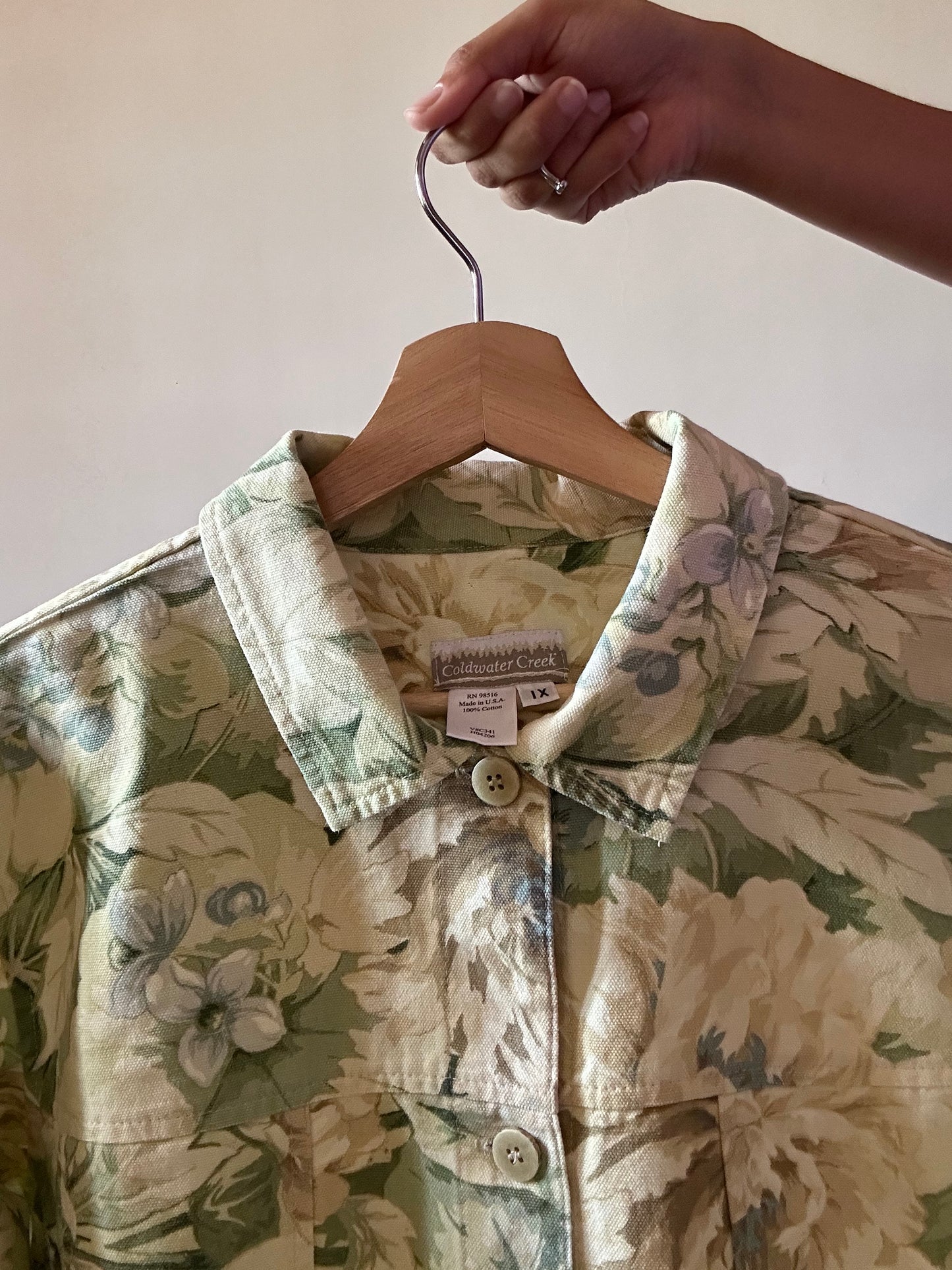 Coldwater Creek Vintage Floral Shaket