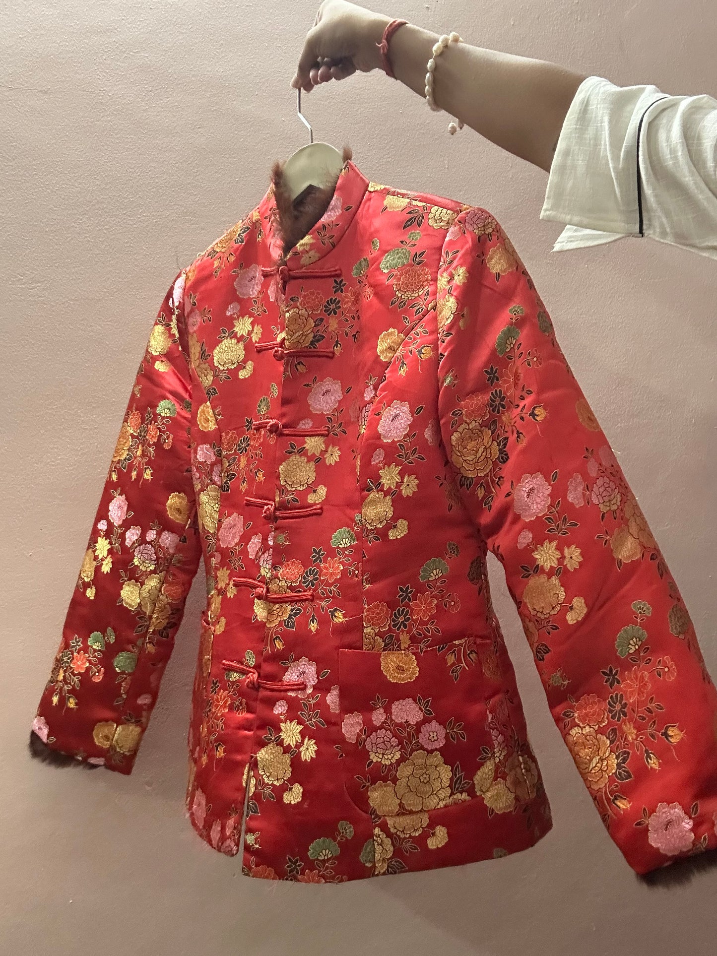 Vintage Chinese Brocade Frog Button Shaket